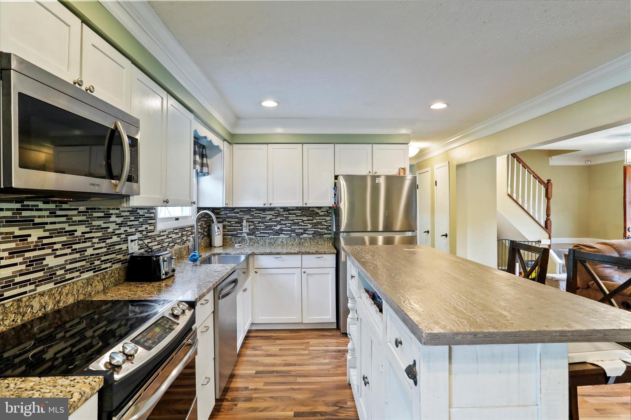 QUAIL VALLEY ESTATES - Residential