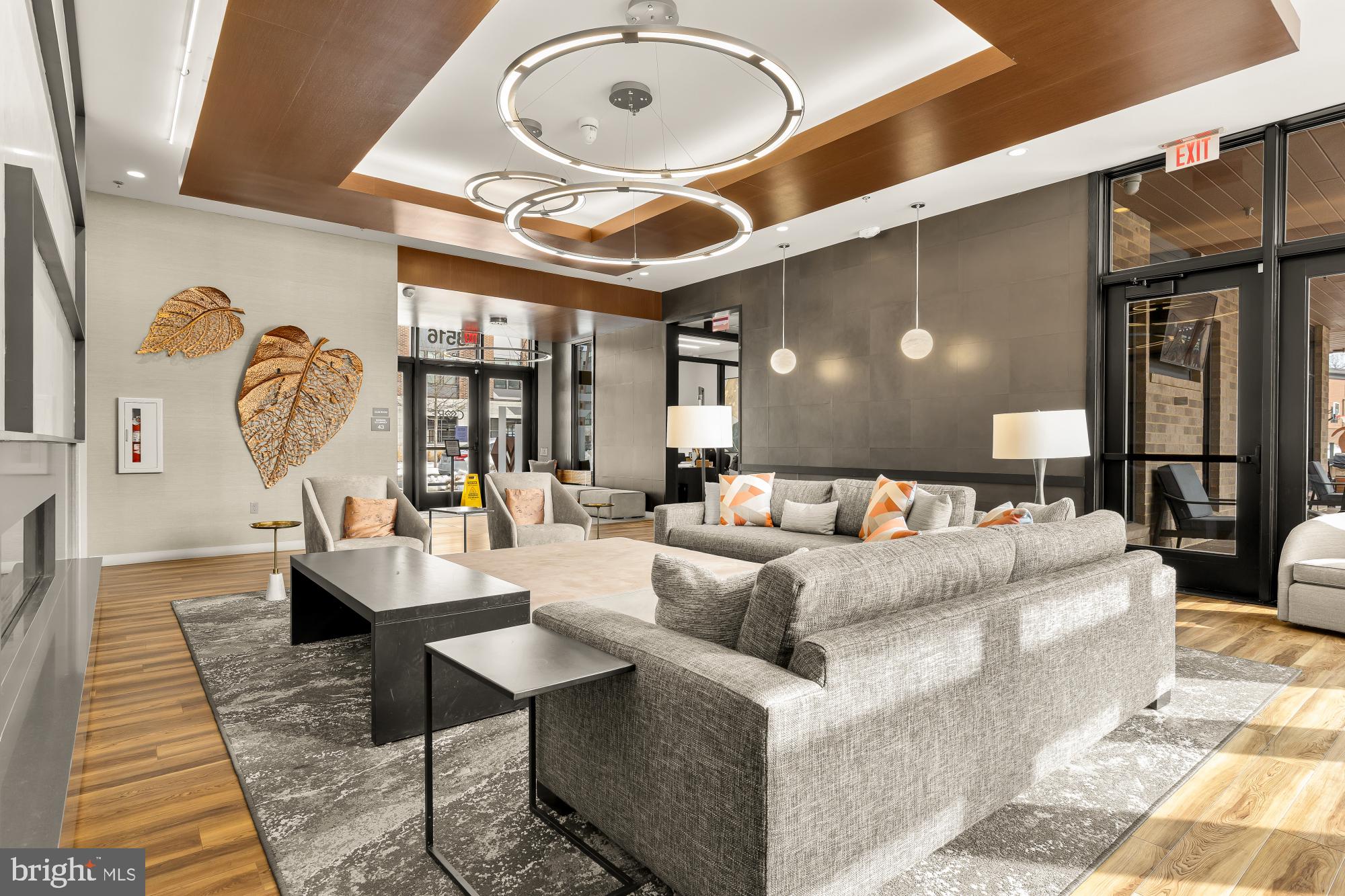 TOWER OAKS - Residential