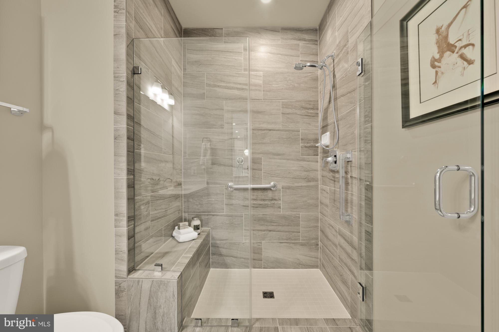 TOWER OAKS - Residential