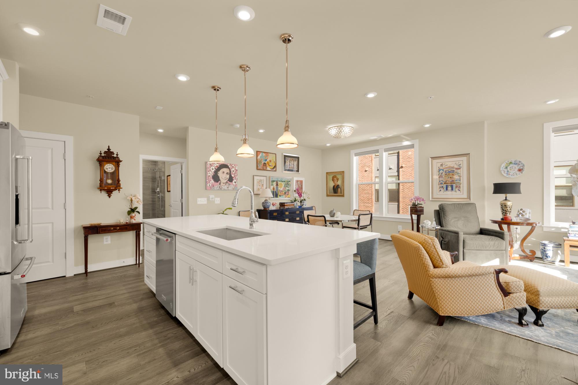 TOWER OAKS - Residential