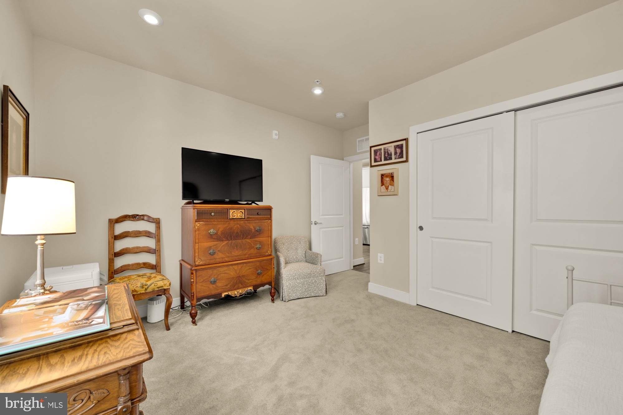 TOWER OAKS - Residential