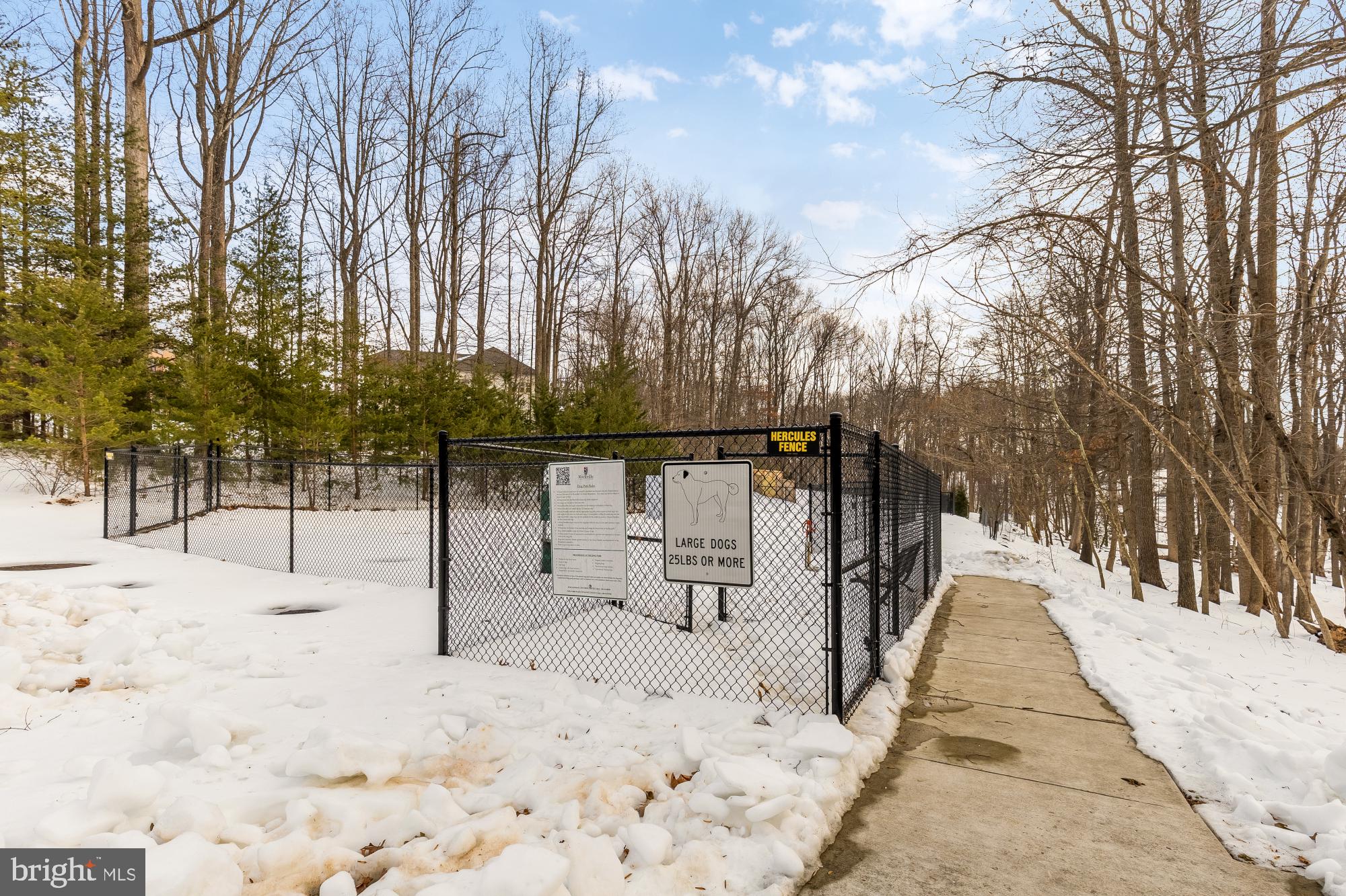 TOWER OAKS - Residential