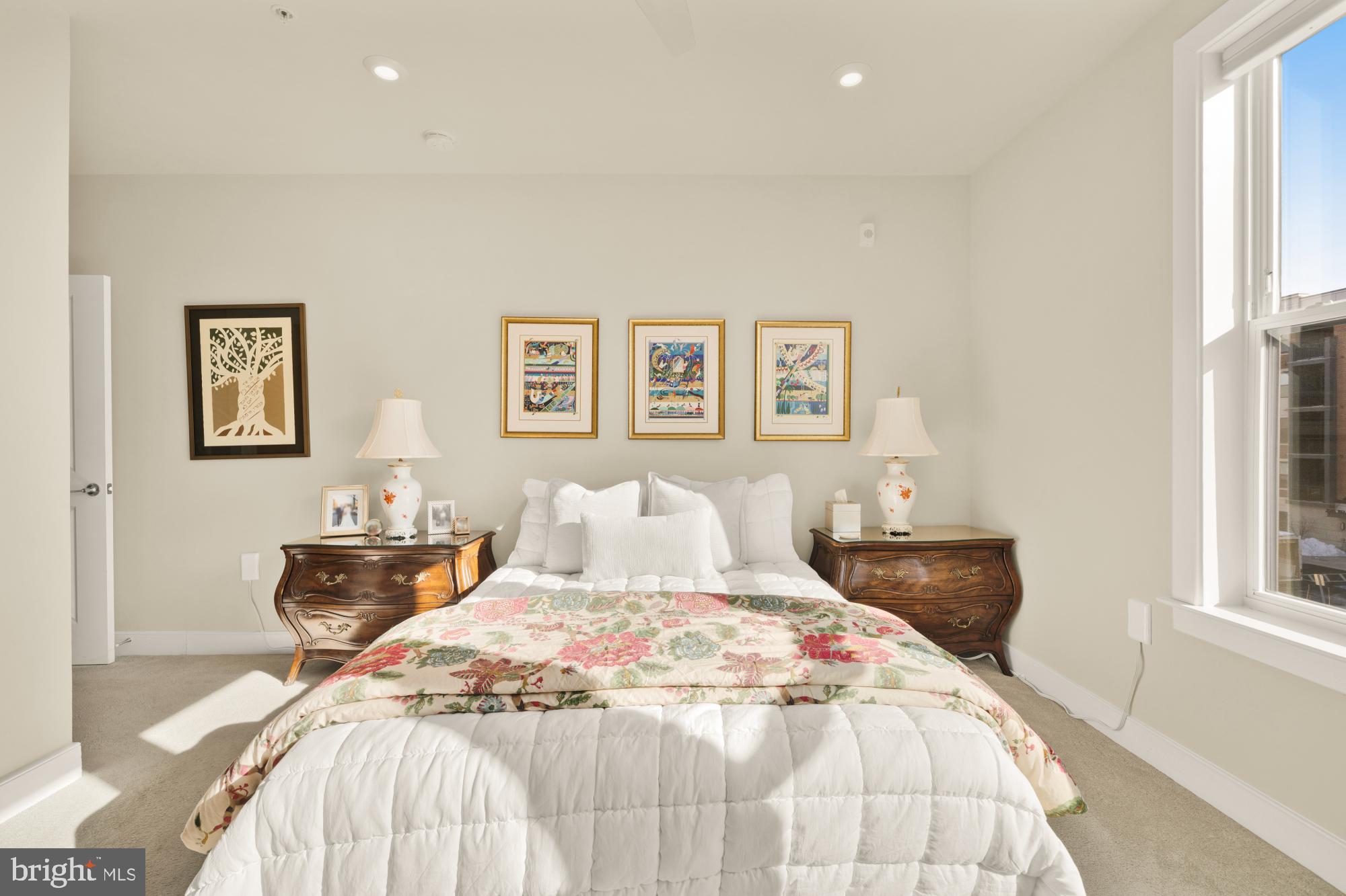 TOWER OAKS - Residential