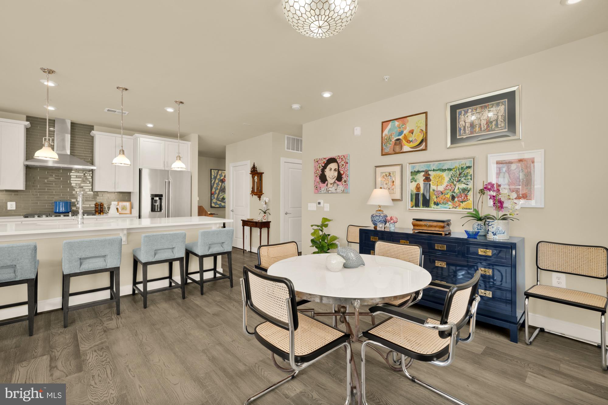 TOWER OAKS - Residential