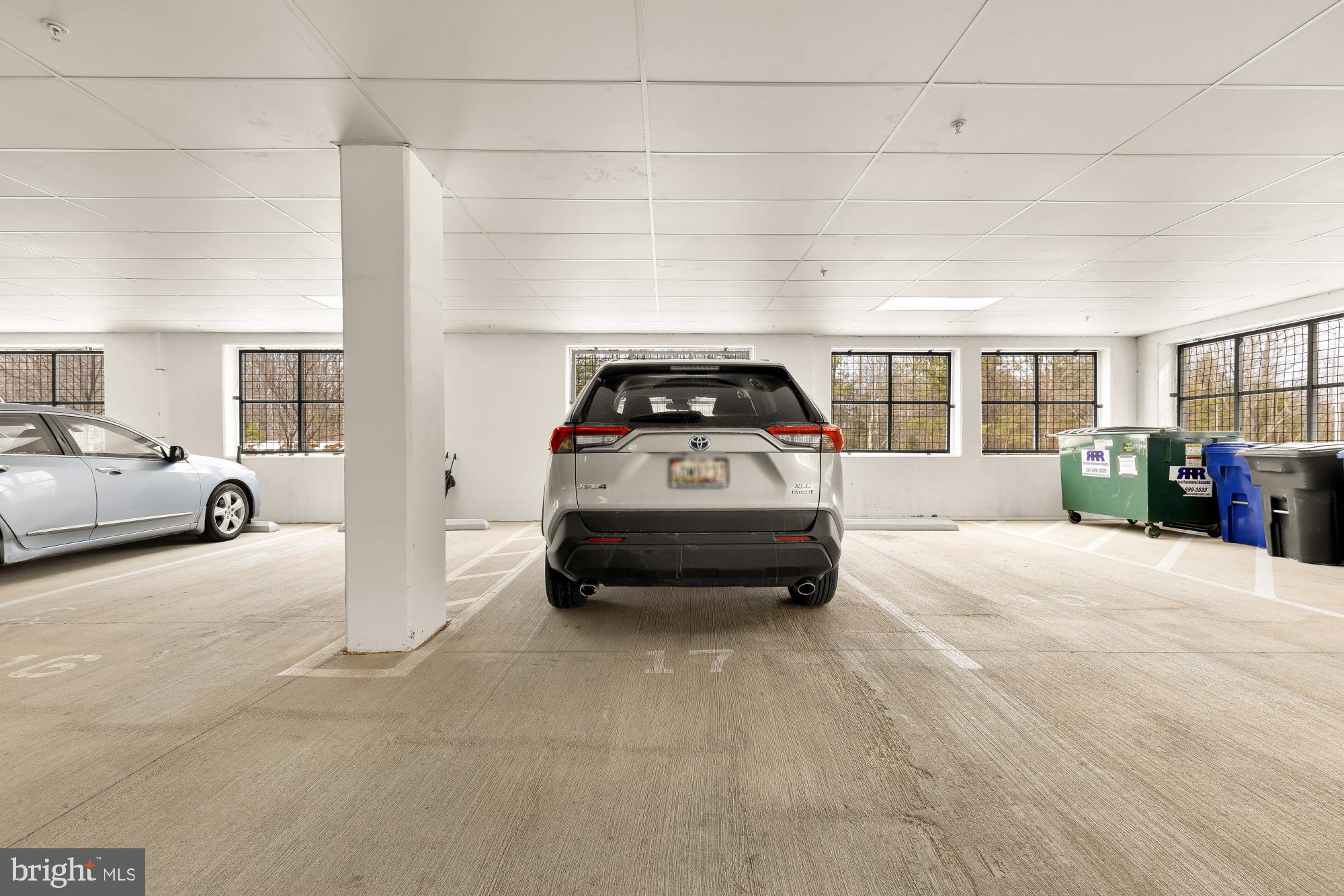 TOWER OAKS - Residential