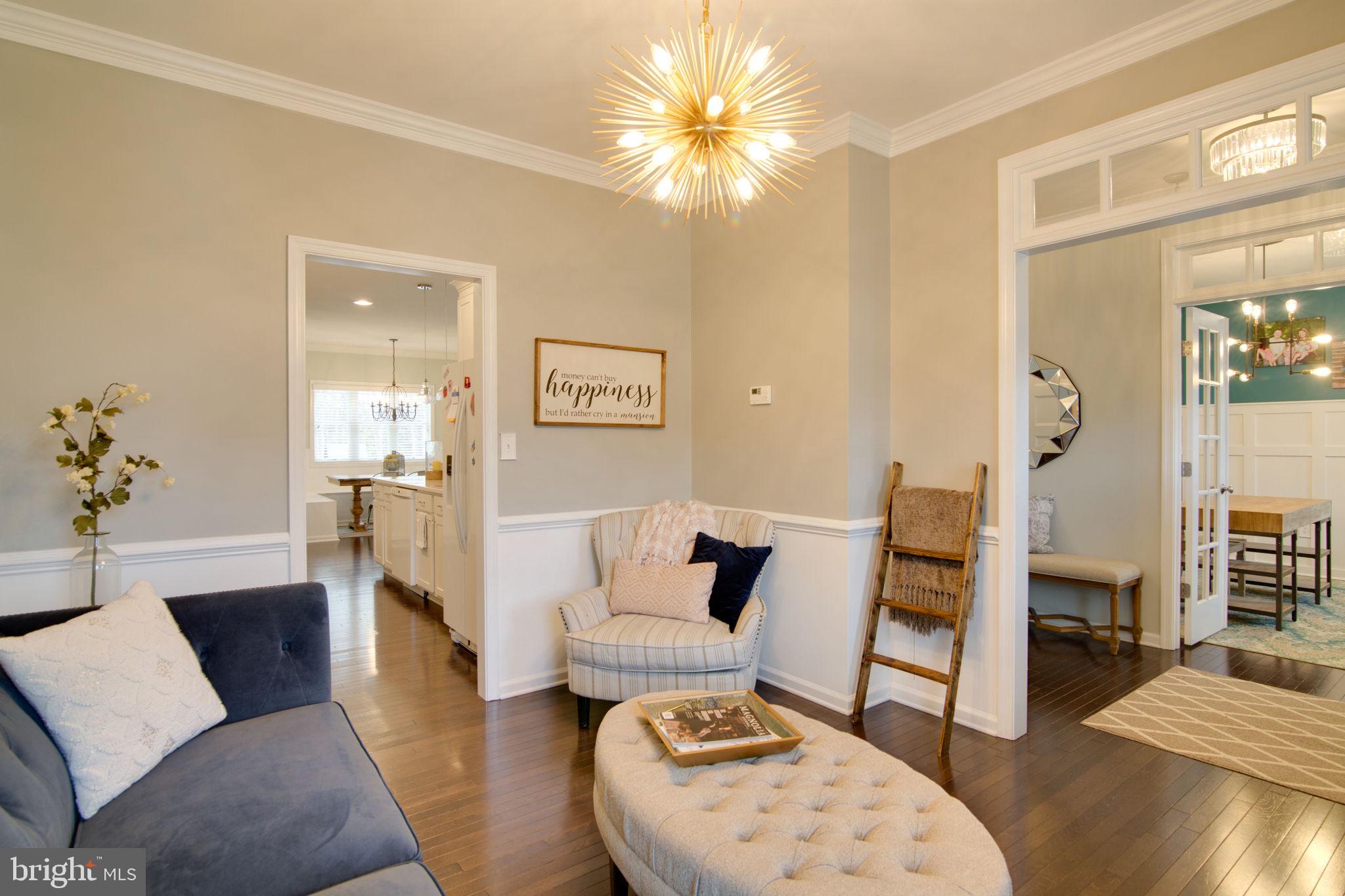 LADYSMITH VILLAGE - Residential