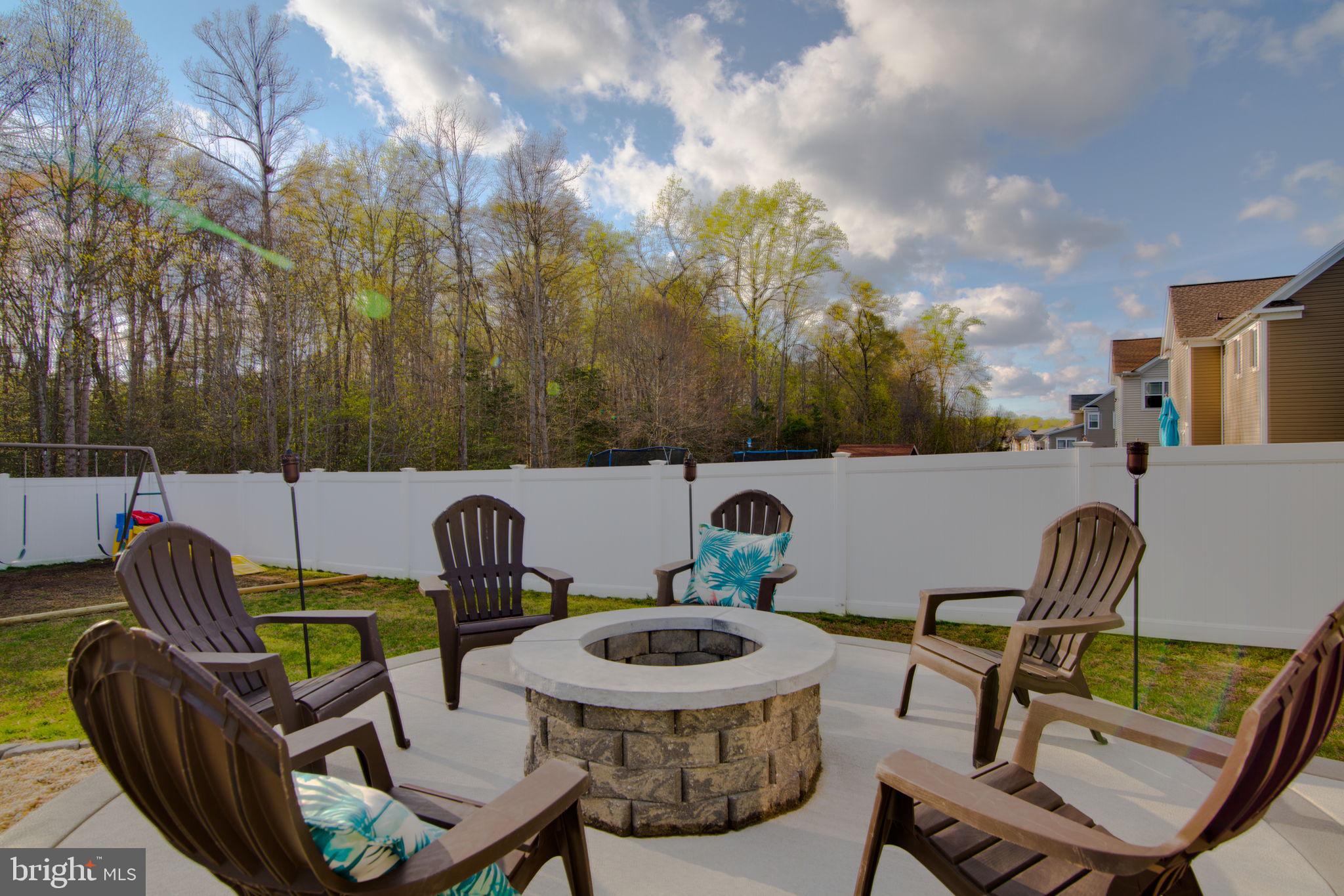 LADYSMITH VILLAGE - Residential