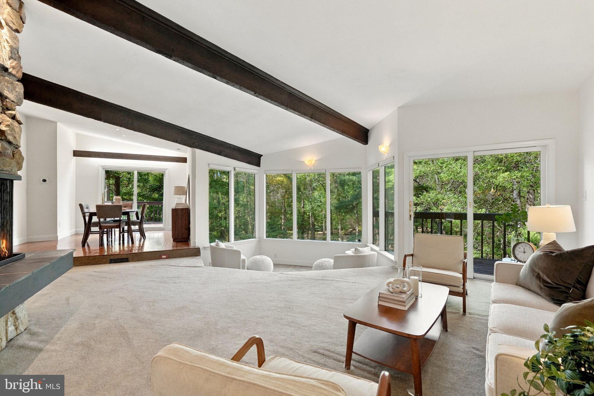 2367 PHEASANT HILL LANE