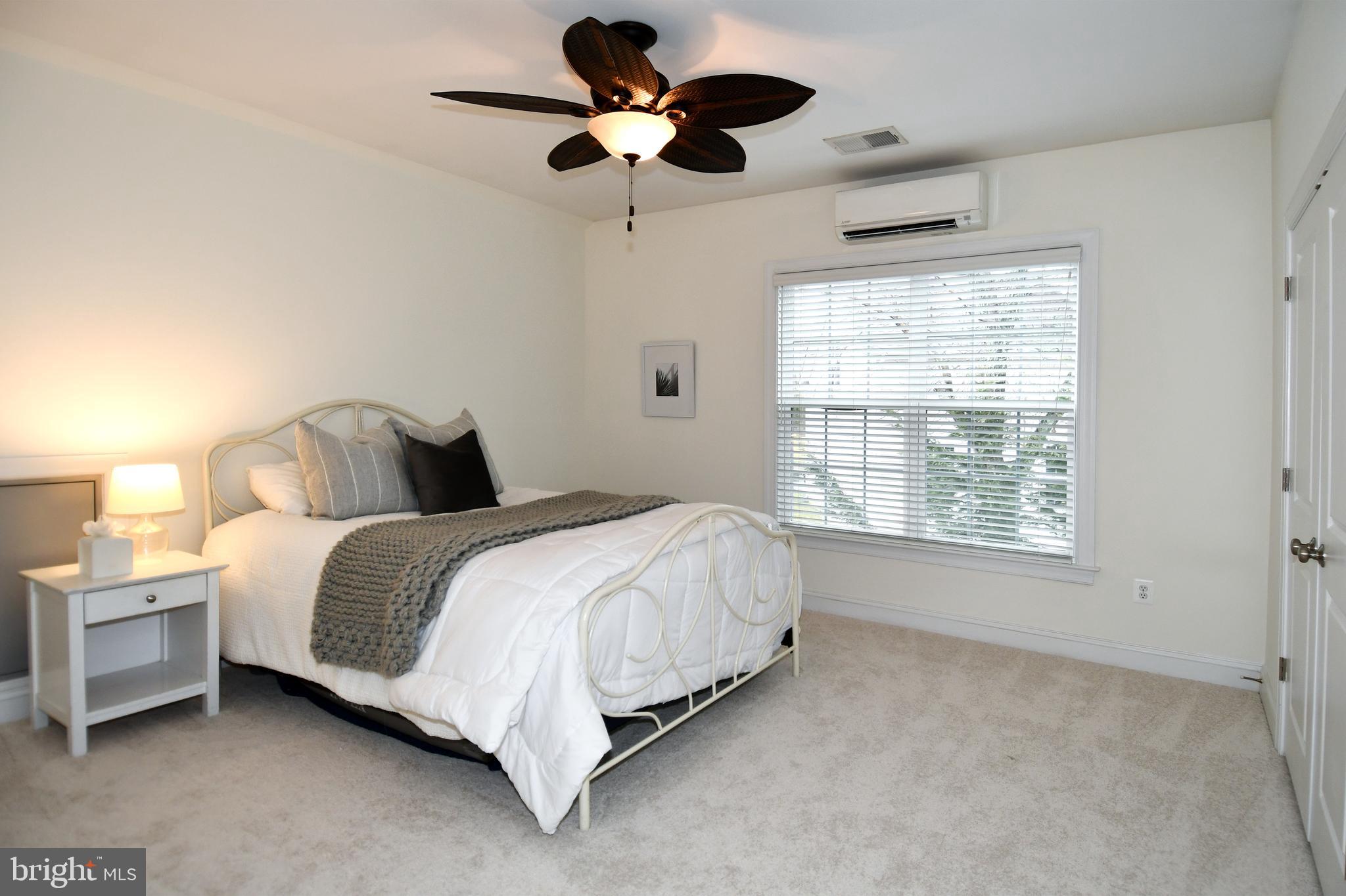 CENTREVILLE FARMS - Residential