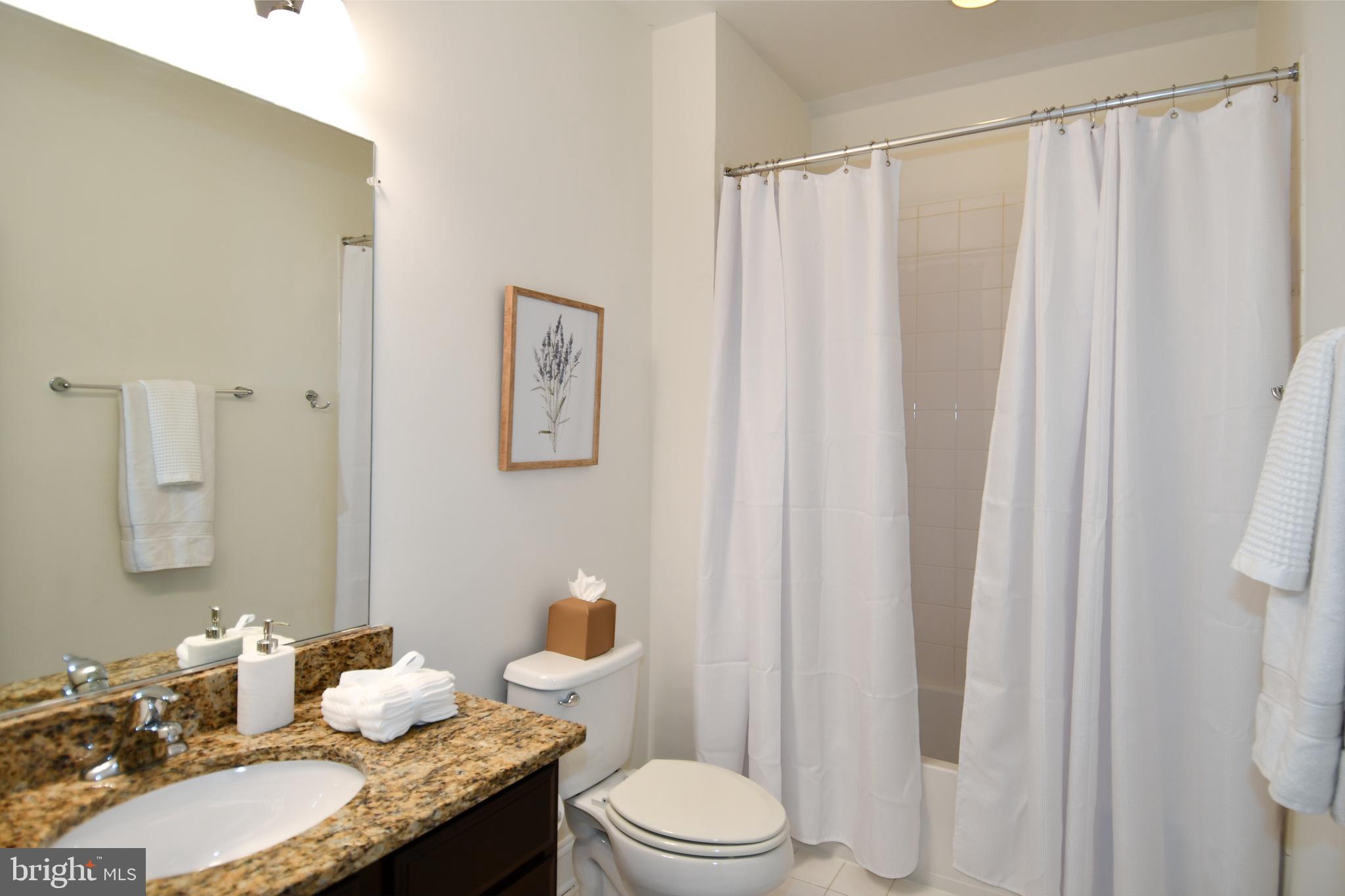 CENTREVILLE FARMS - Residential