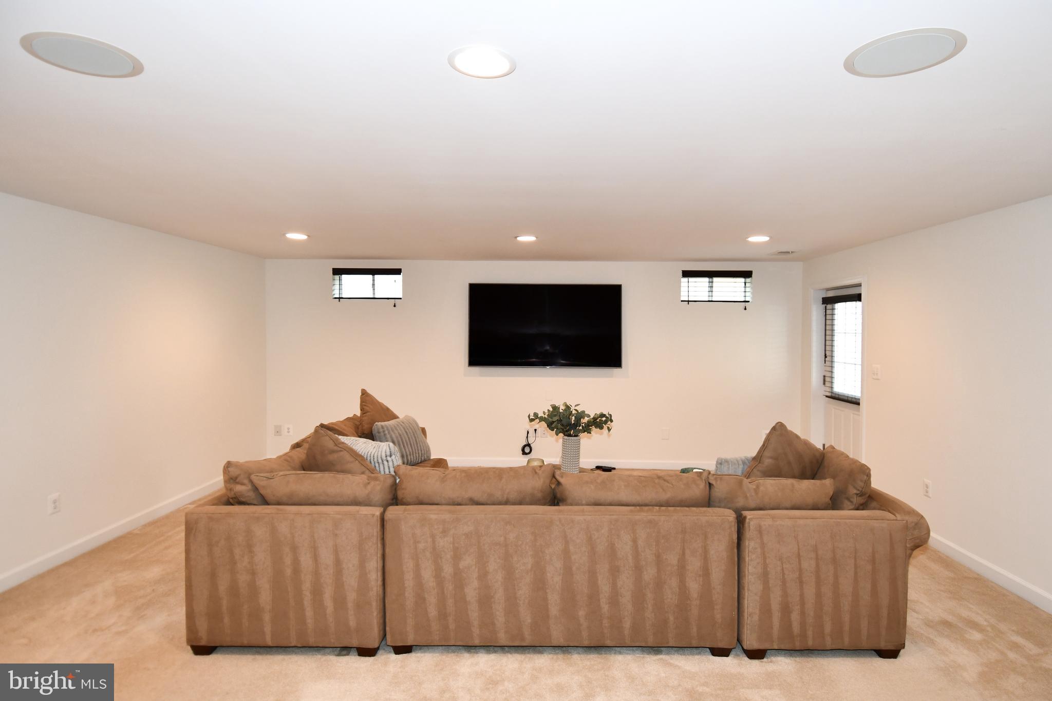 CENTREVILLE FARMS - Residential