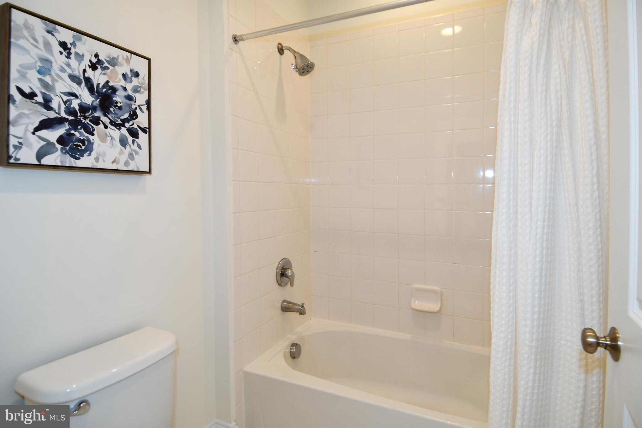 CENTREVILLE FARMS - Residential