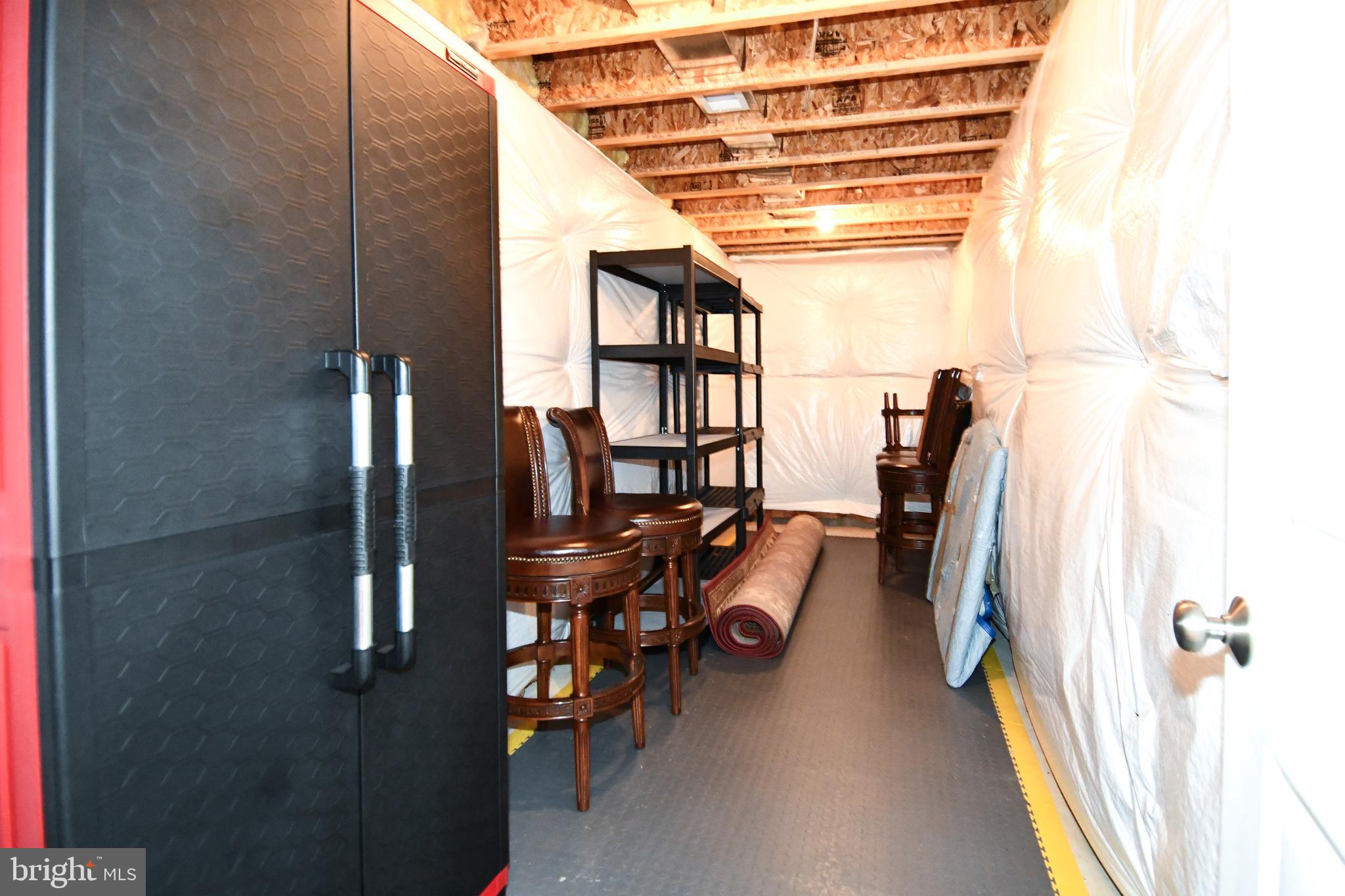 CENTREVILLE FARMS - Residential