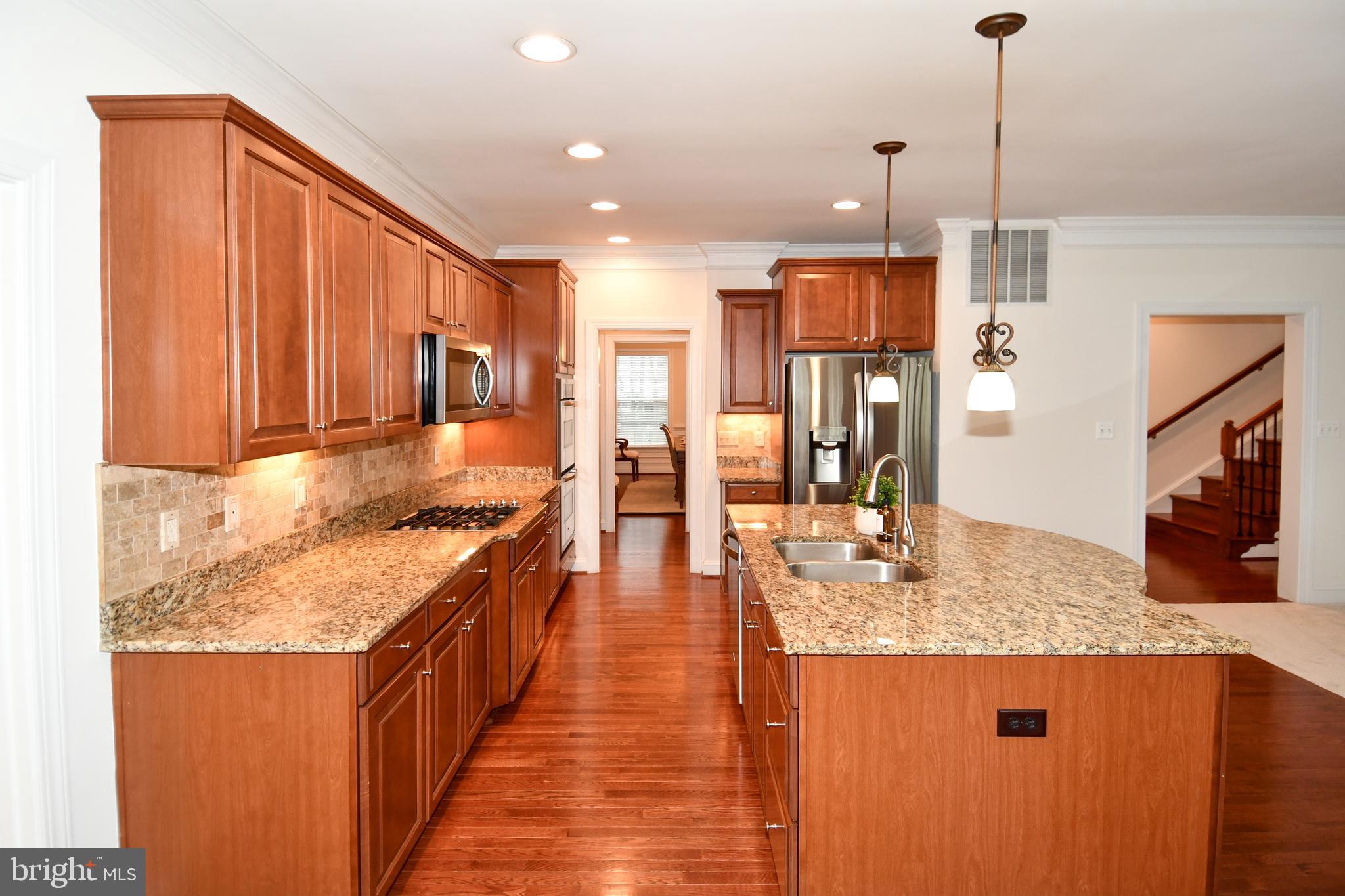 CENTREVILLE FARMS - Residential