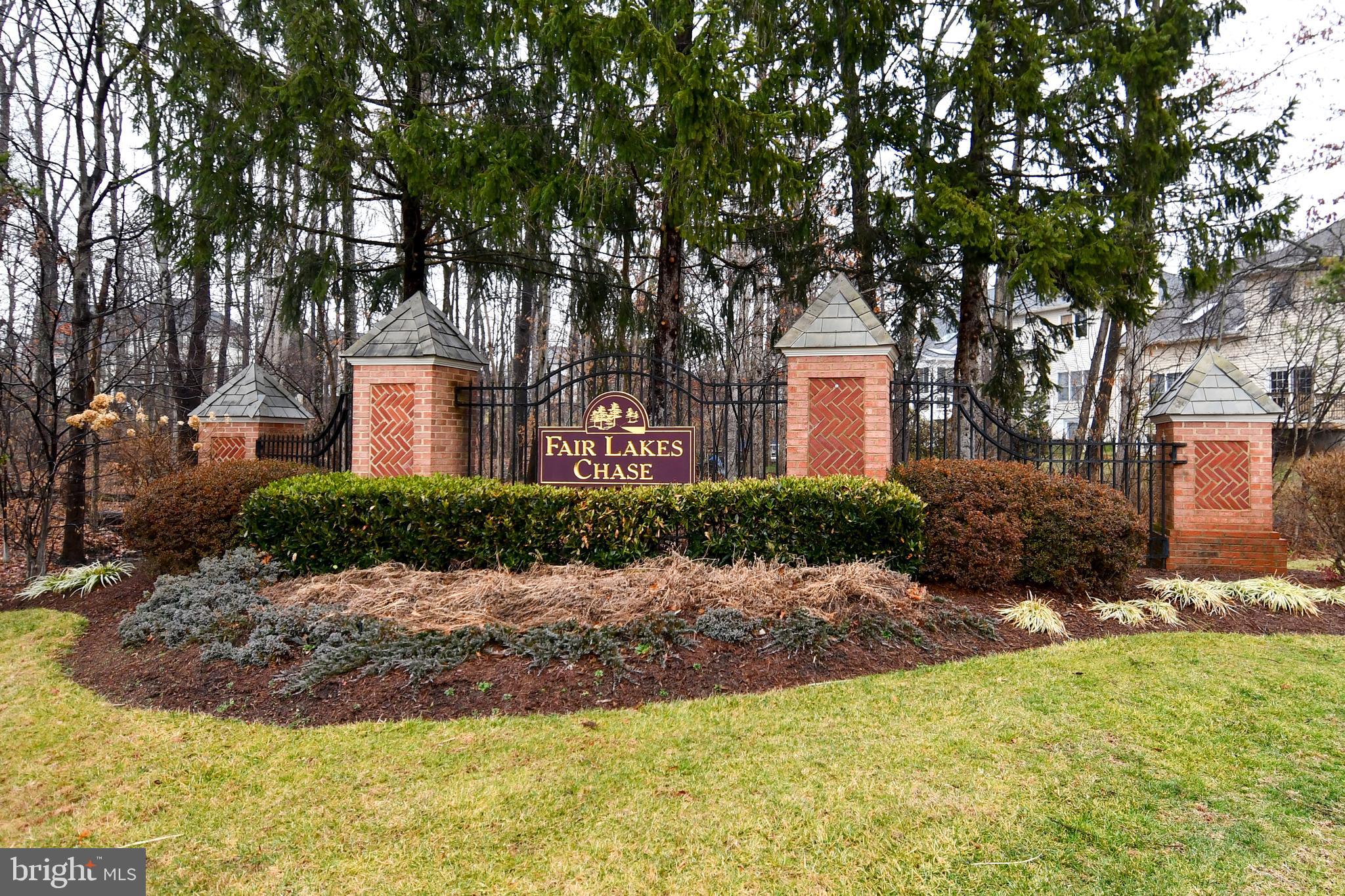 CENTREVILLE FARMS - Residential