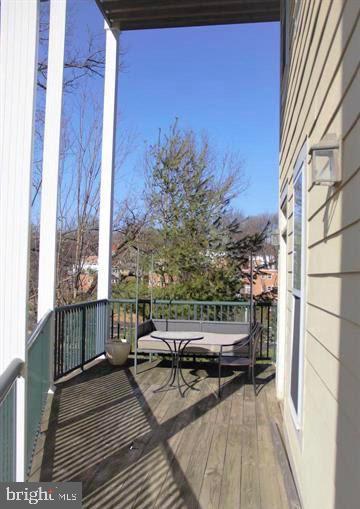 ROSSLYN - Residential Lease