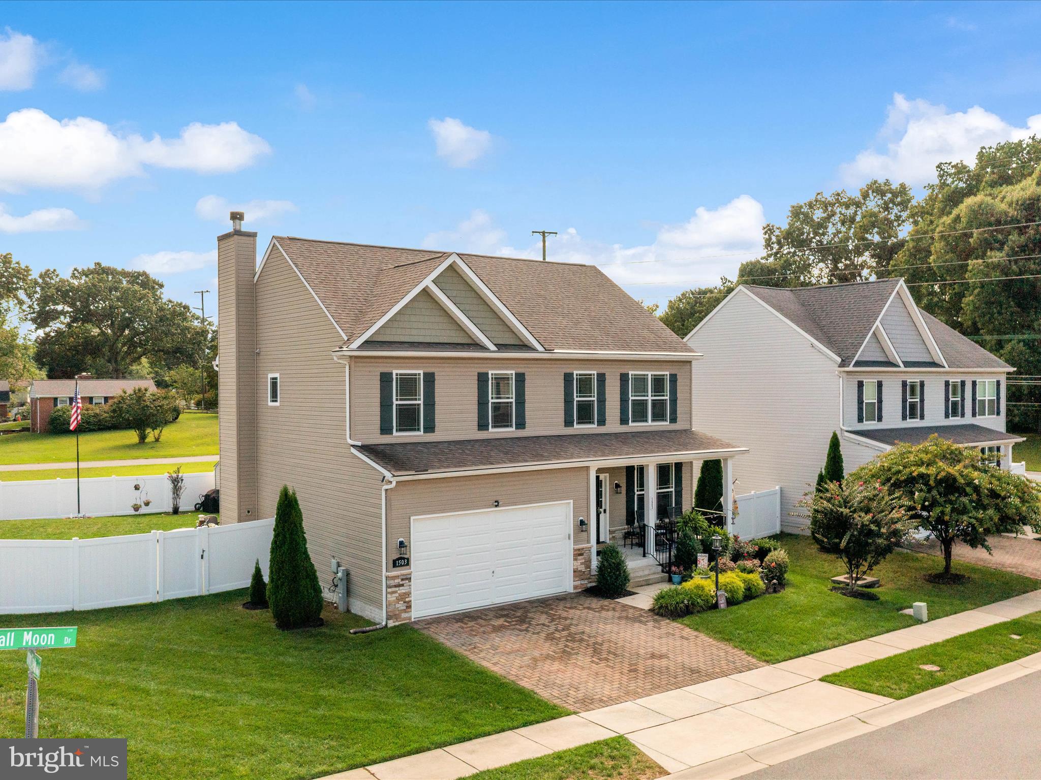 1503 FALL MOON DRIVE