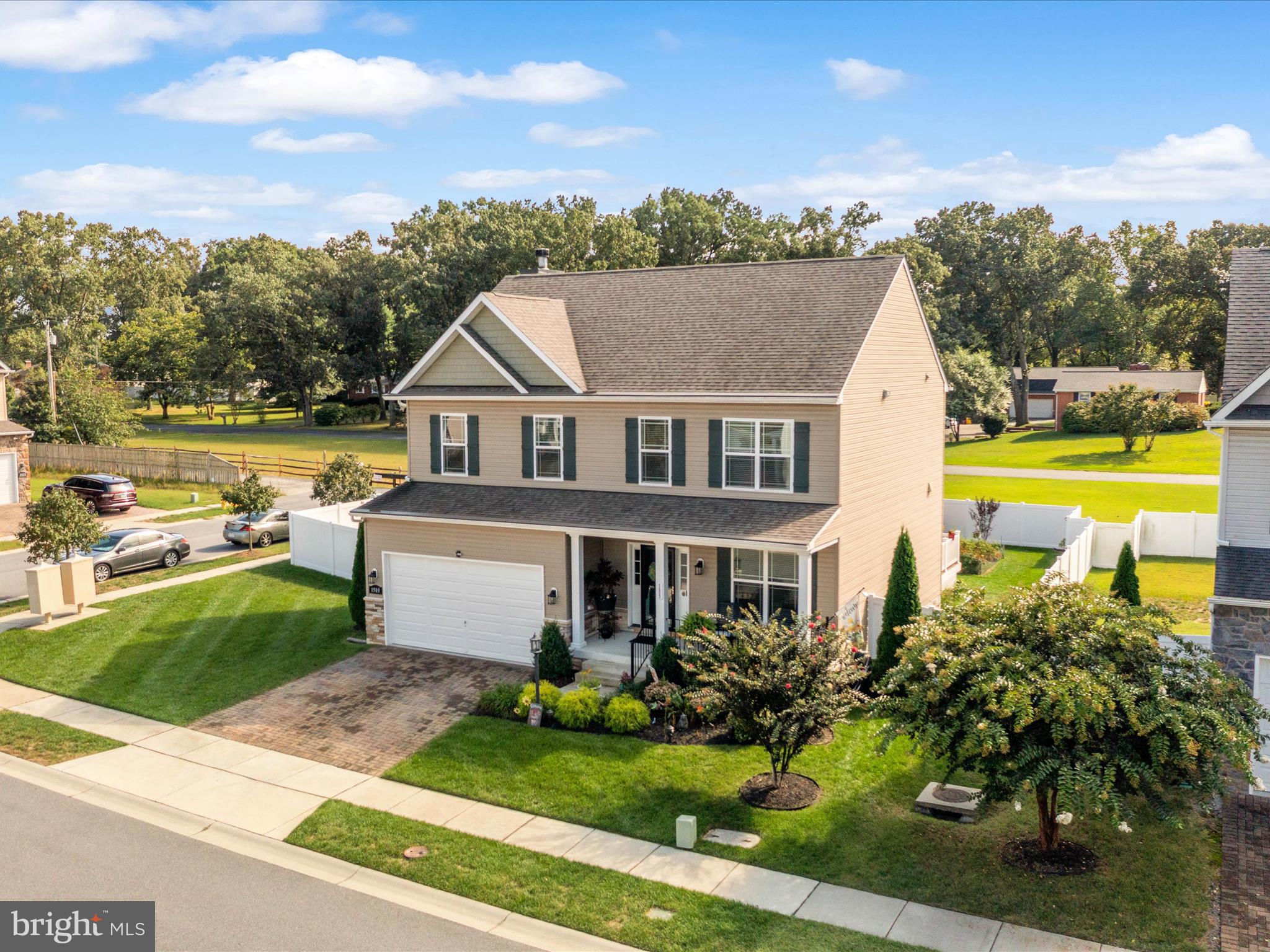 1503 FALL MOON DRIVE