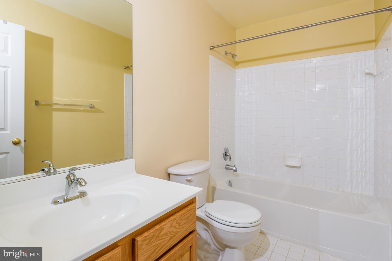 KINGSTOWNE - Residential Lease