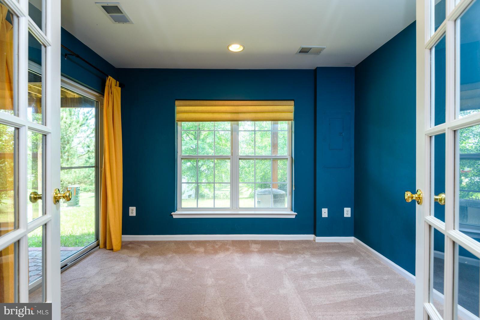 KINGSTOWNE - Residential Lease