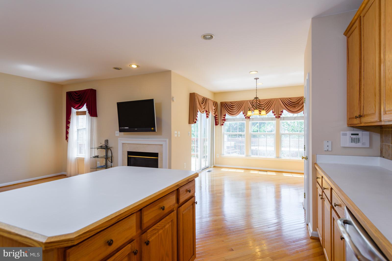 KINGSTOWNE - Residential Lease