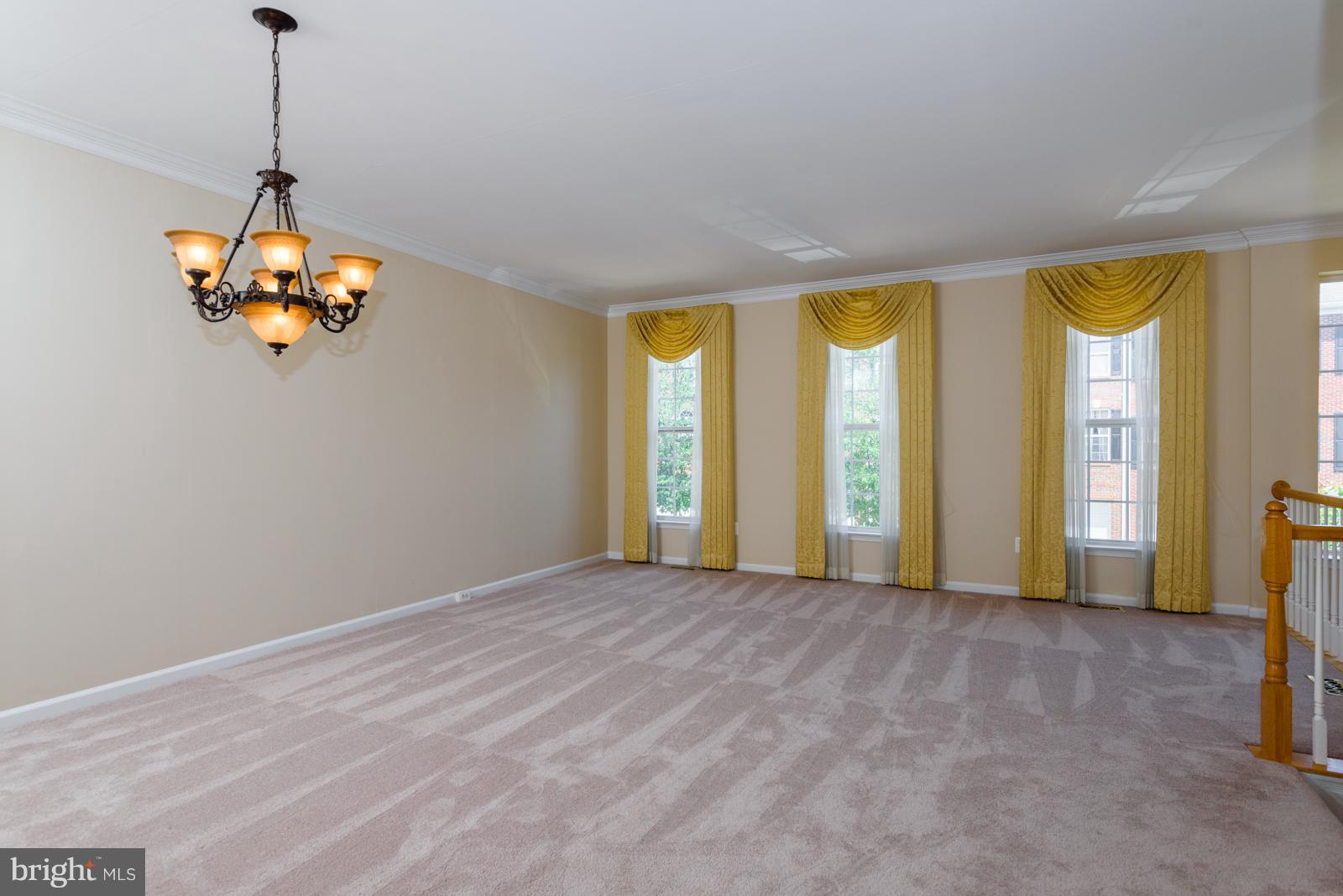 KINGSTOWNE - Residential Lease