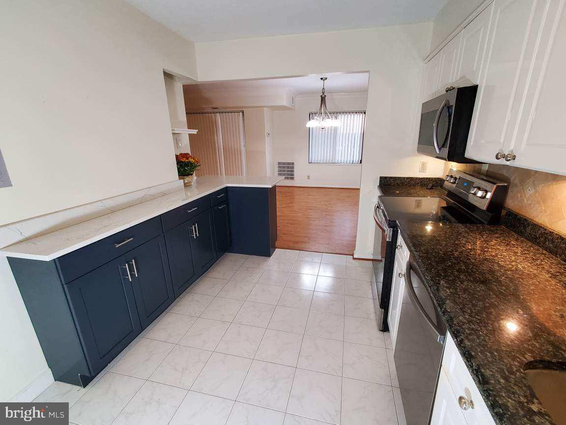 WATERGATE AT LANDMARK - Residential