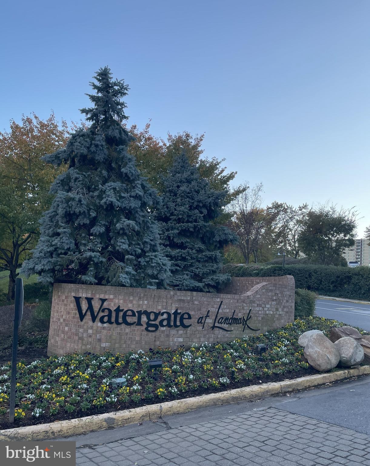 WATERGATE AT LANDMARK - Residential