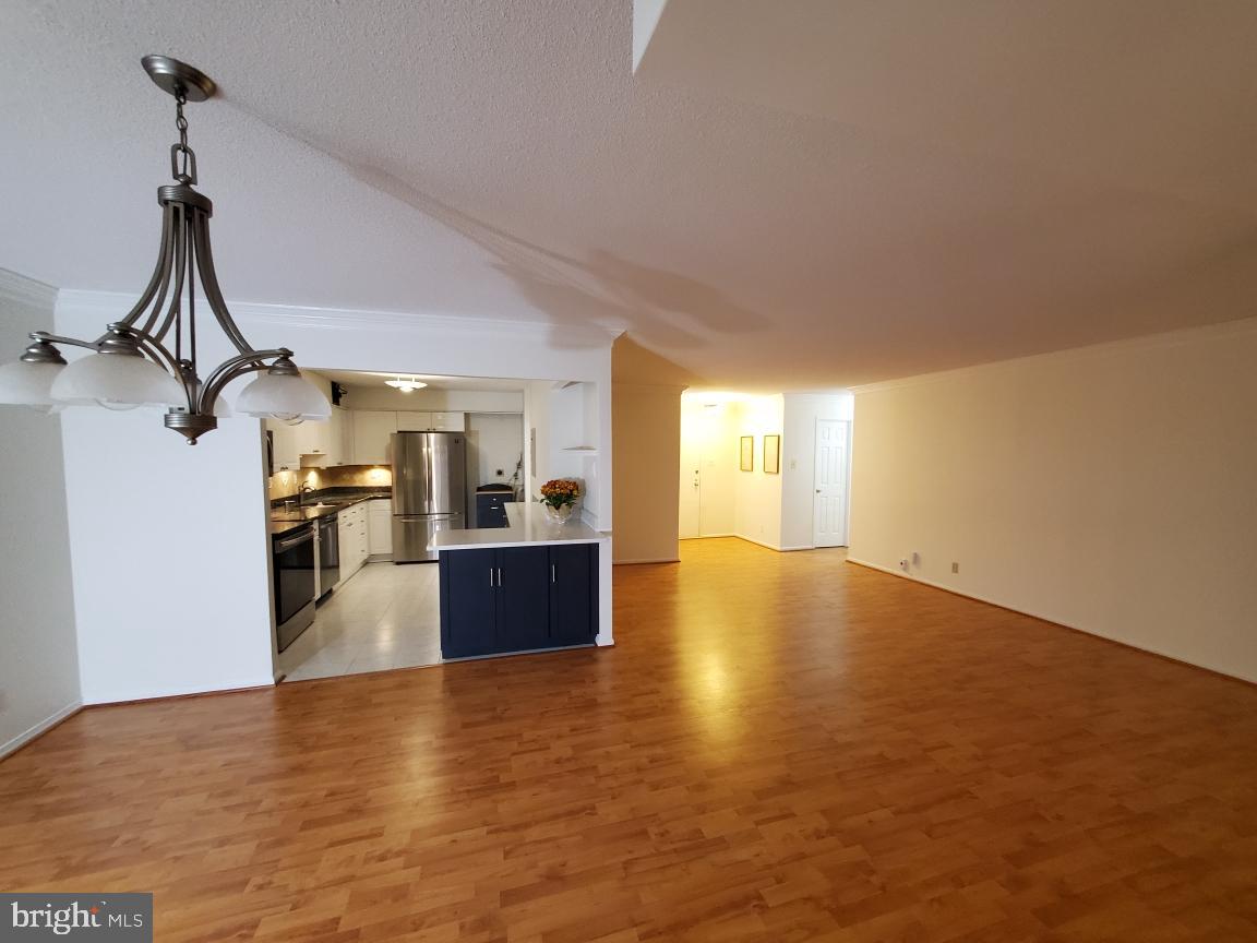 WATERGATE AT LANDMARK - Residential