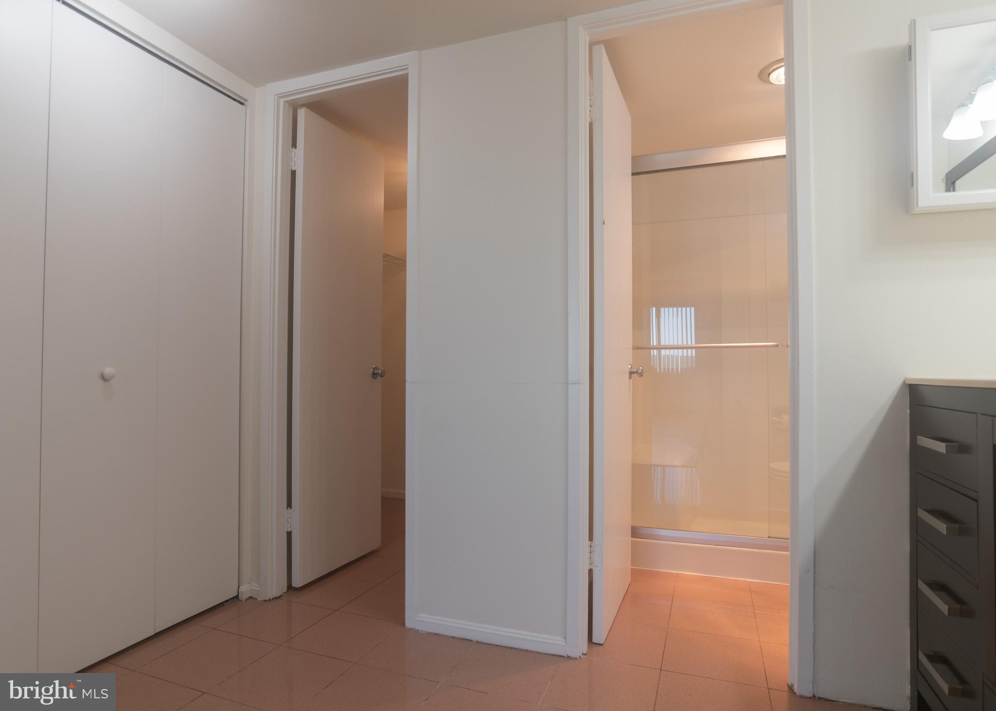 WATERGATE AT LANDMARK - Residential