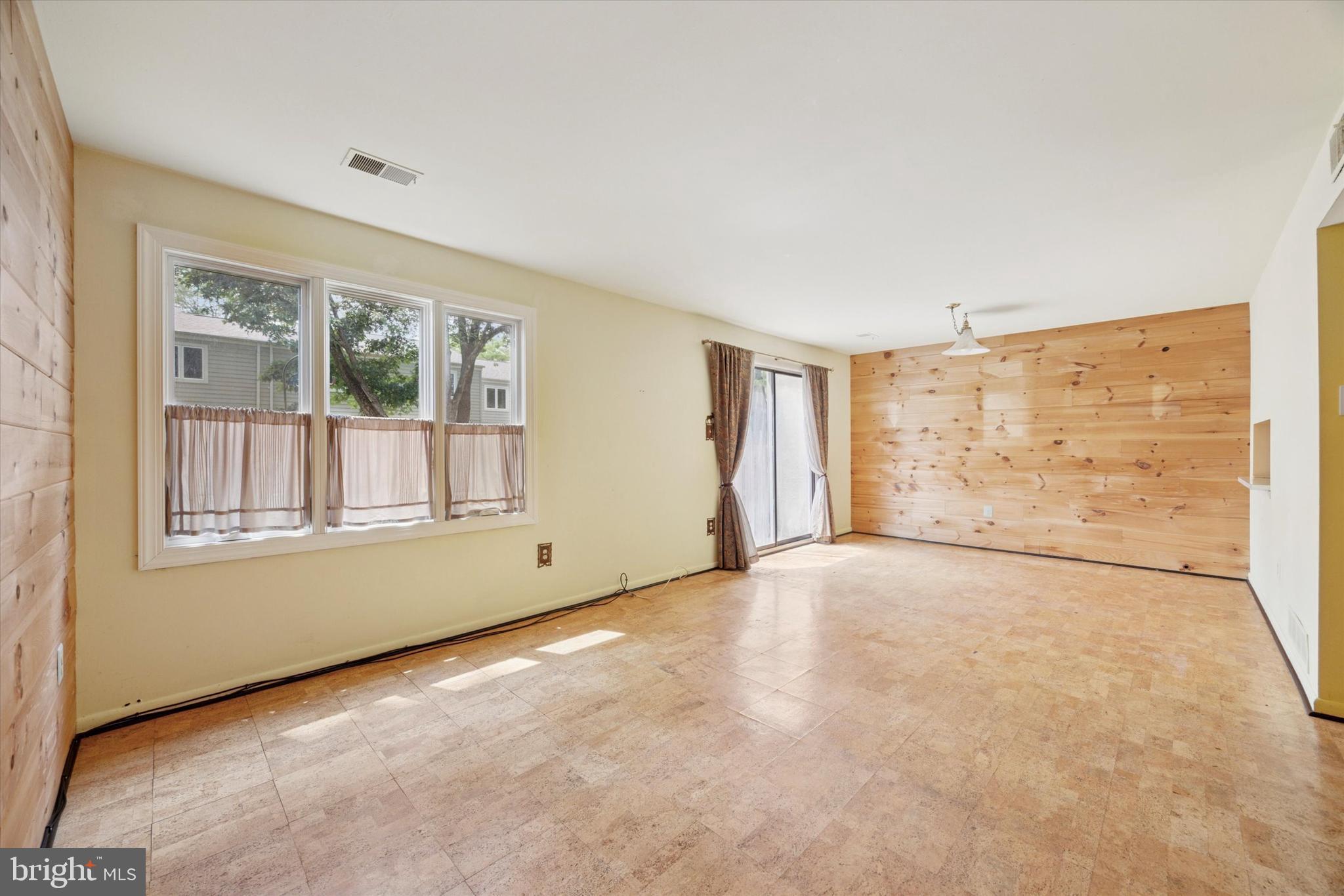 506 PORTSMOUTH COURT