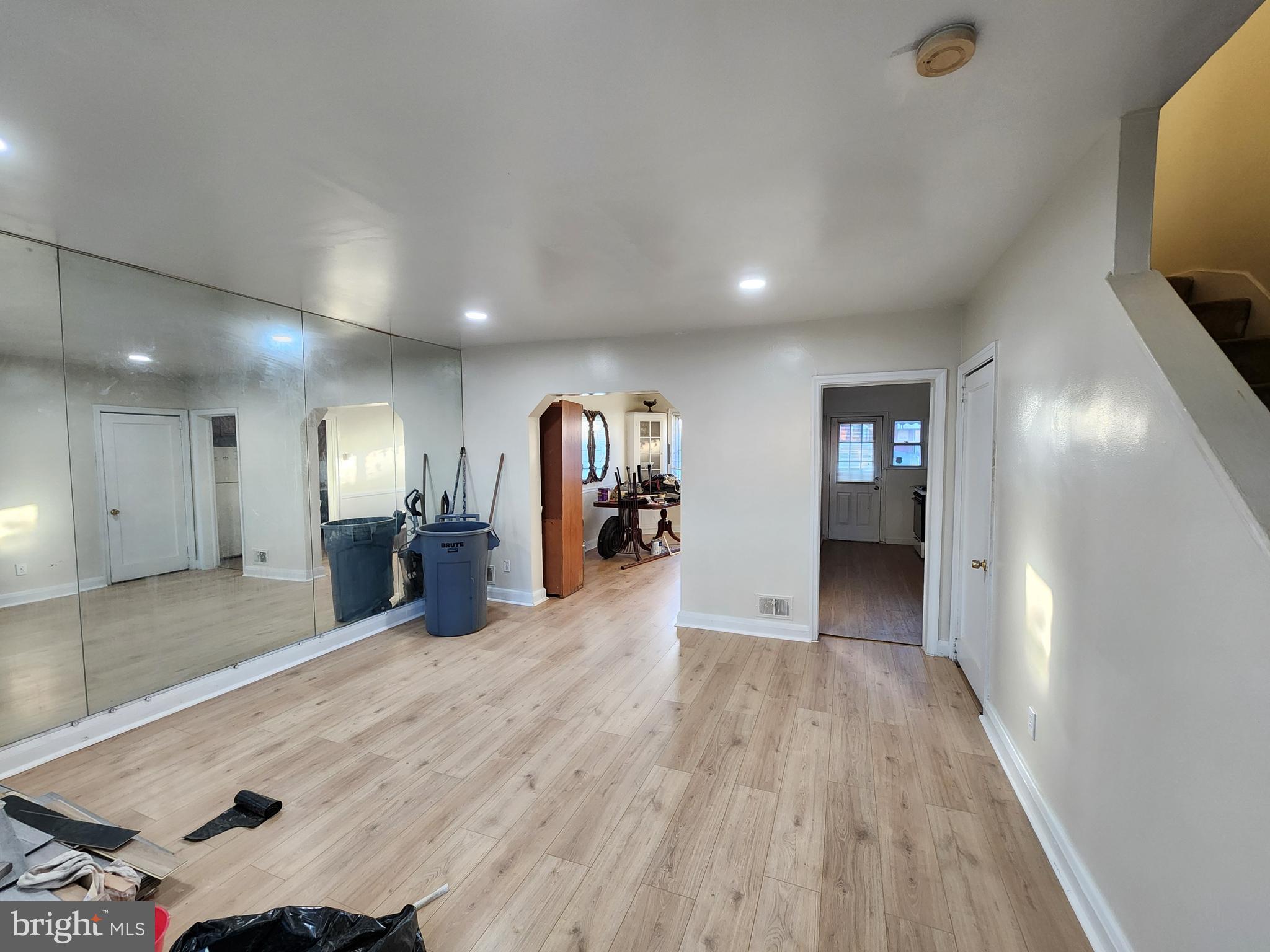 WOODMERE - Residential