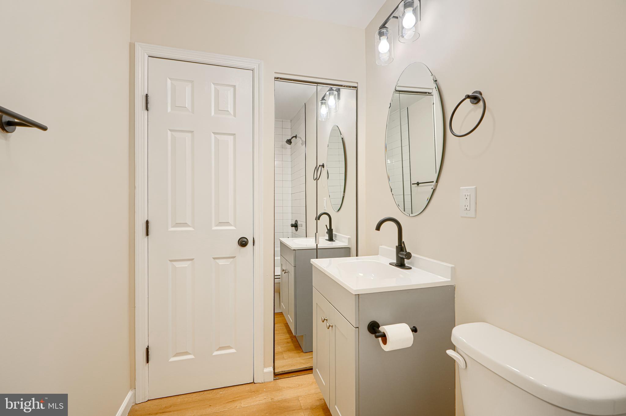 ARUNDEL GARDENS - Residential