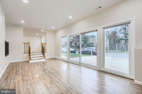 Townhouse For Sale - 5902 Helfrich Road<br/> Anne Arundel County, BALTIMORE, MD 21225