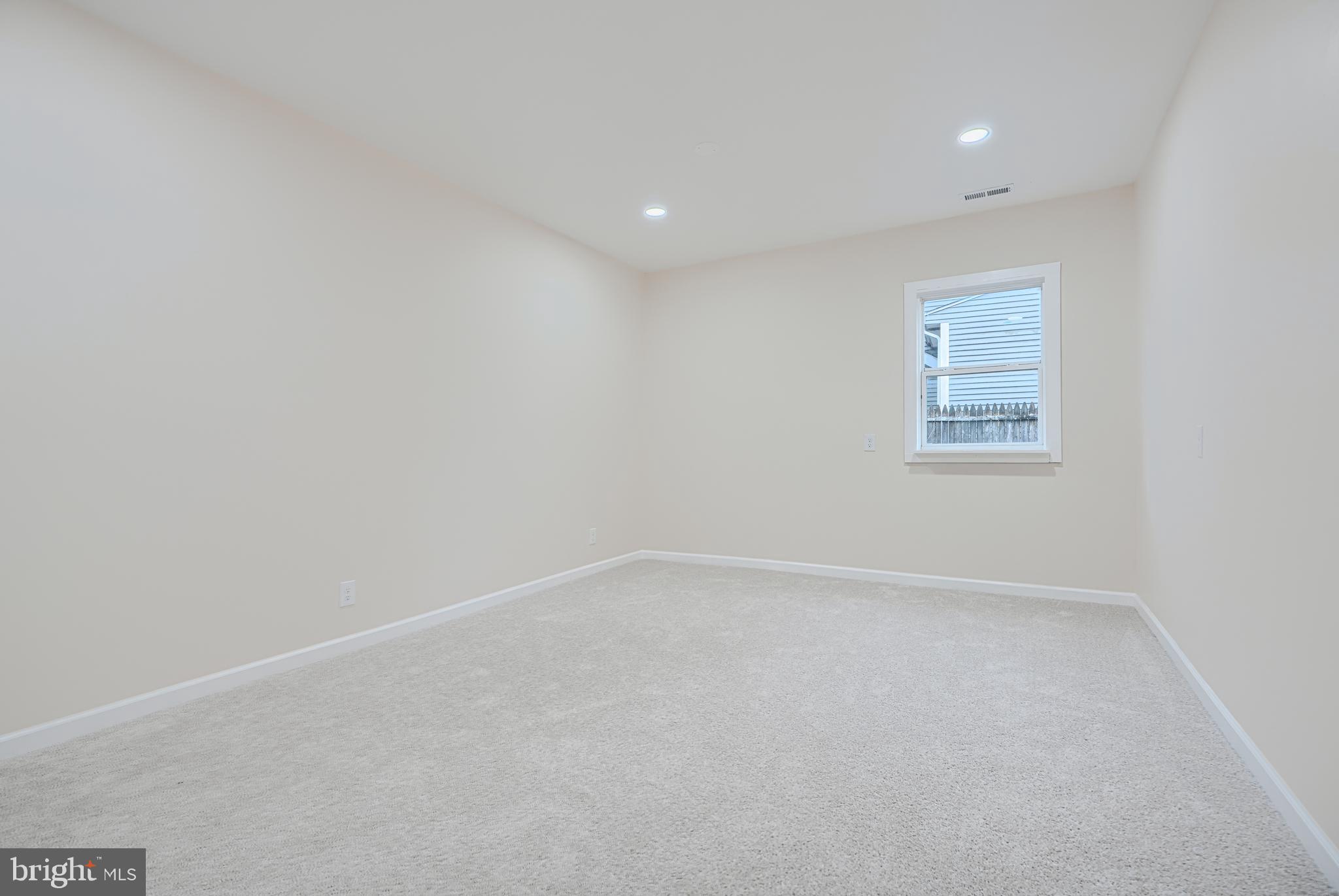 ARUNDEL GARDENS - Residential