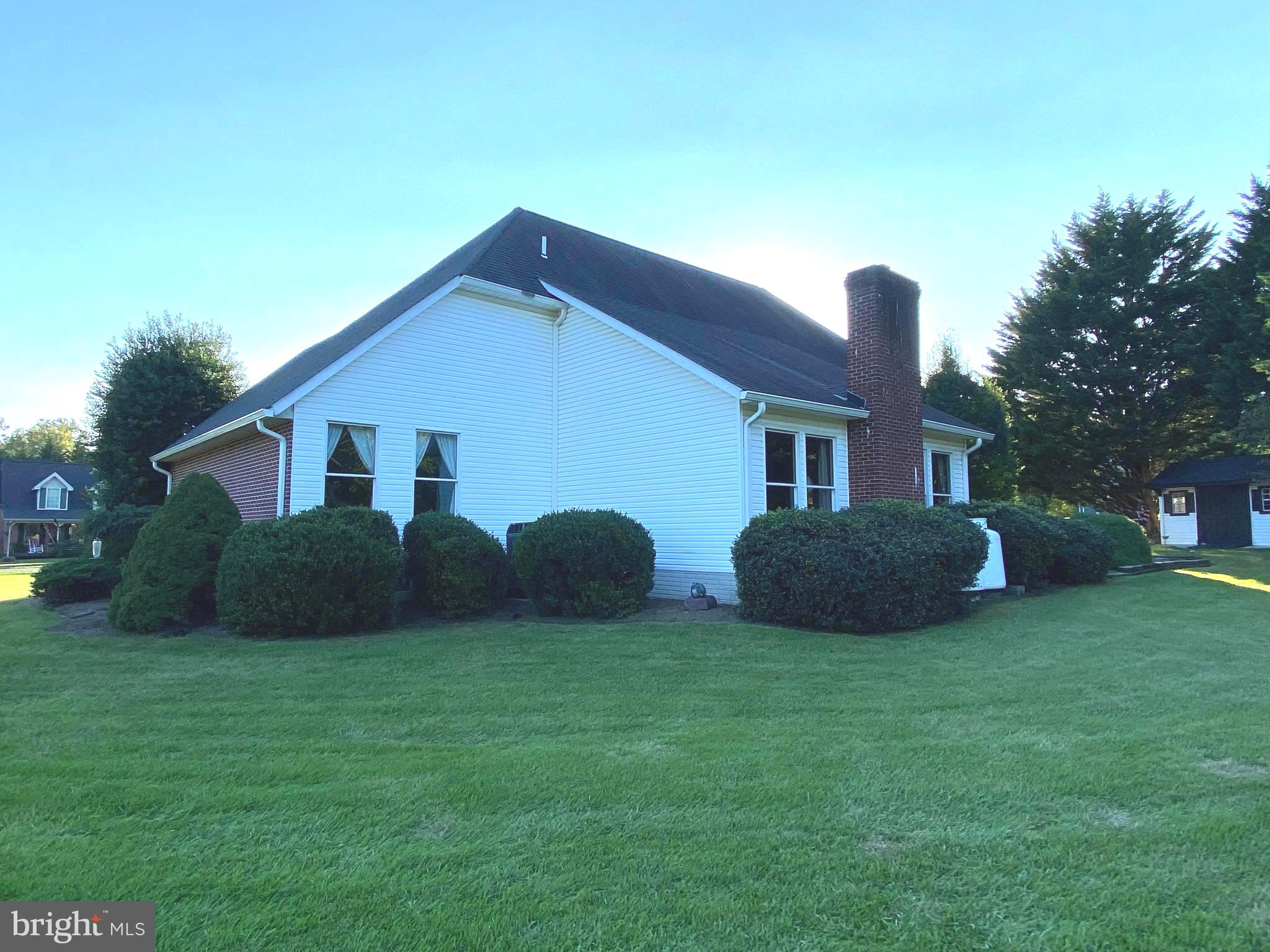 RIDGEWOOD MANOR - Residential