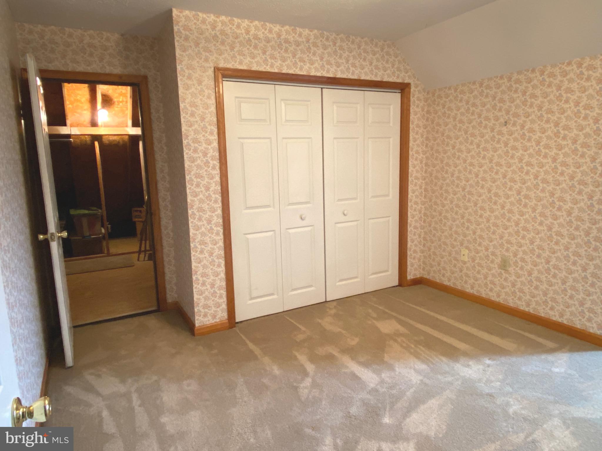 RIDGEWOOD MANOR - Residential