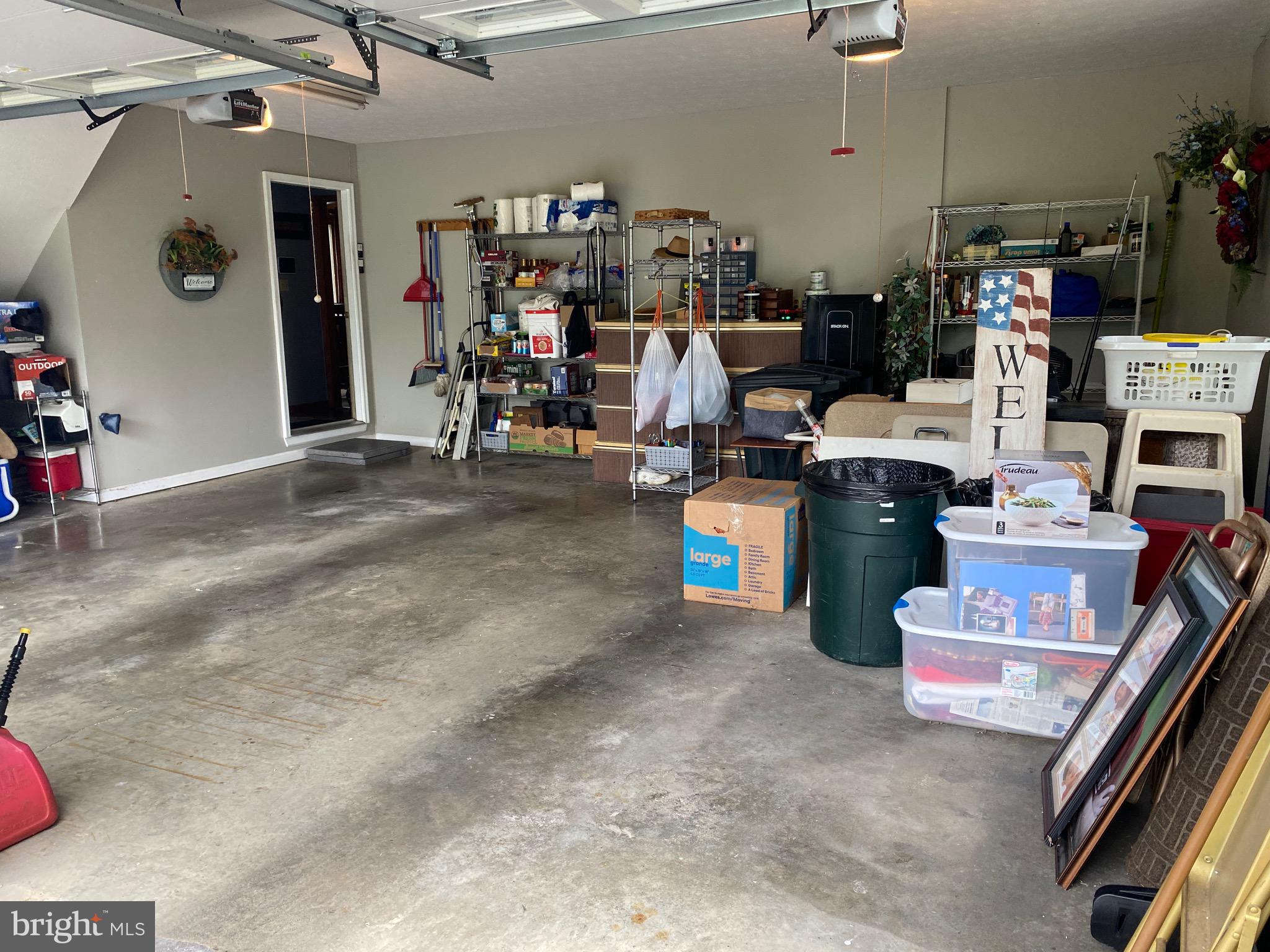 RIDGEWOOD MANOR - Residential