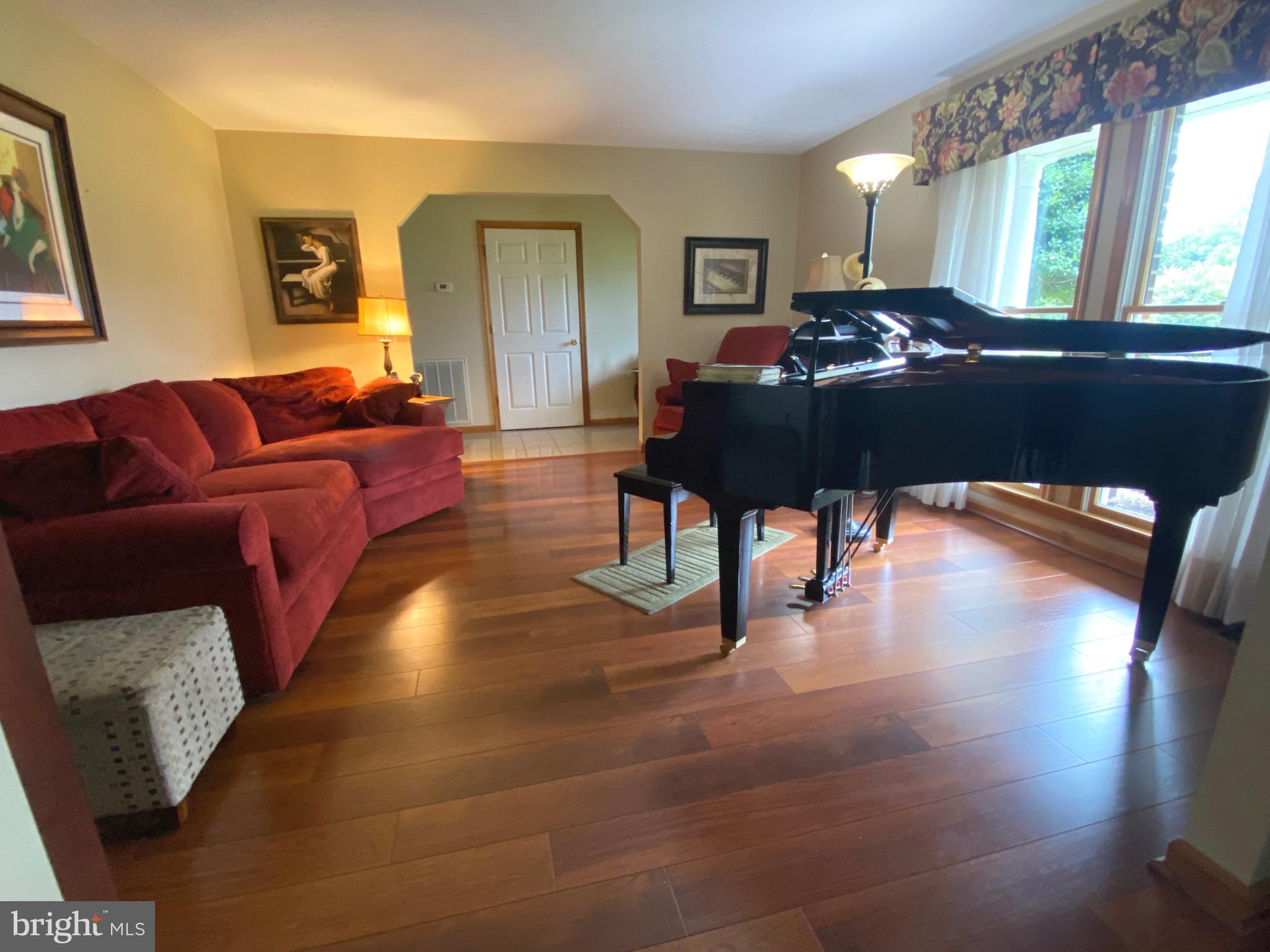 RIDGEWOOD MANOR - Residential