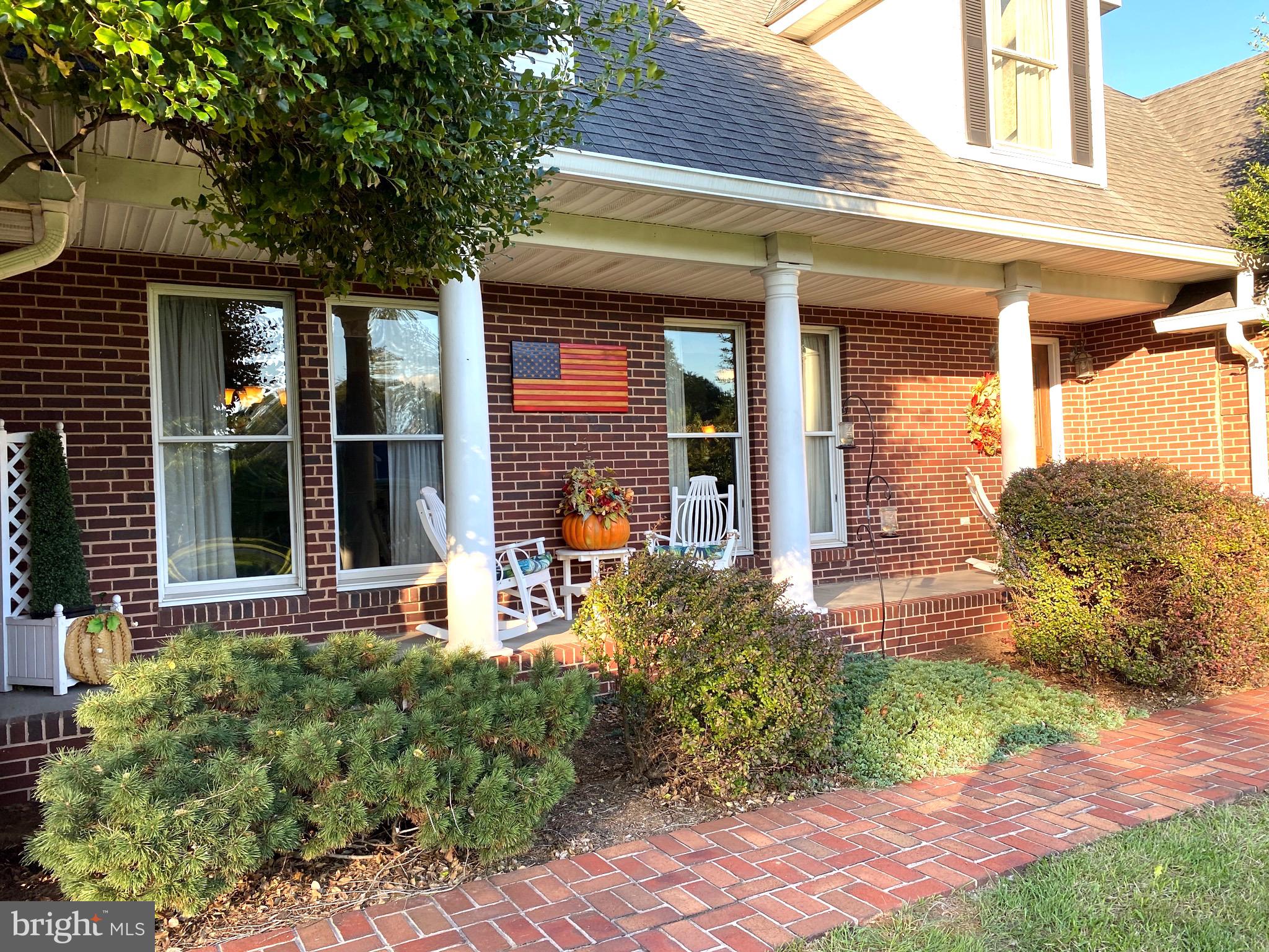 RIDGEWOOD MANOR - Residential