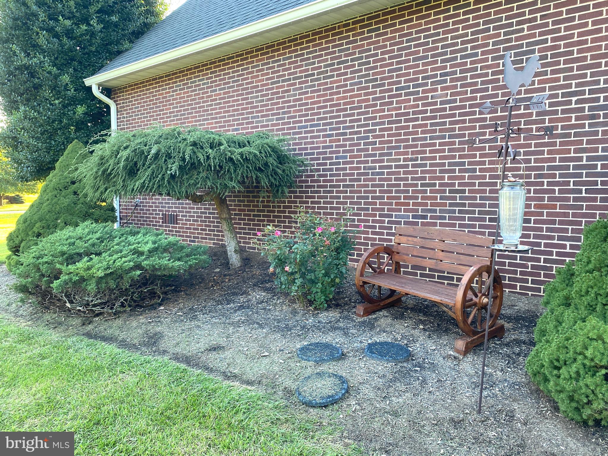 RIDGEWOOD MANOR - Residential