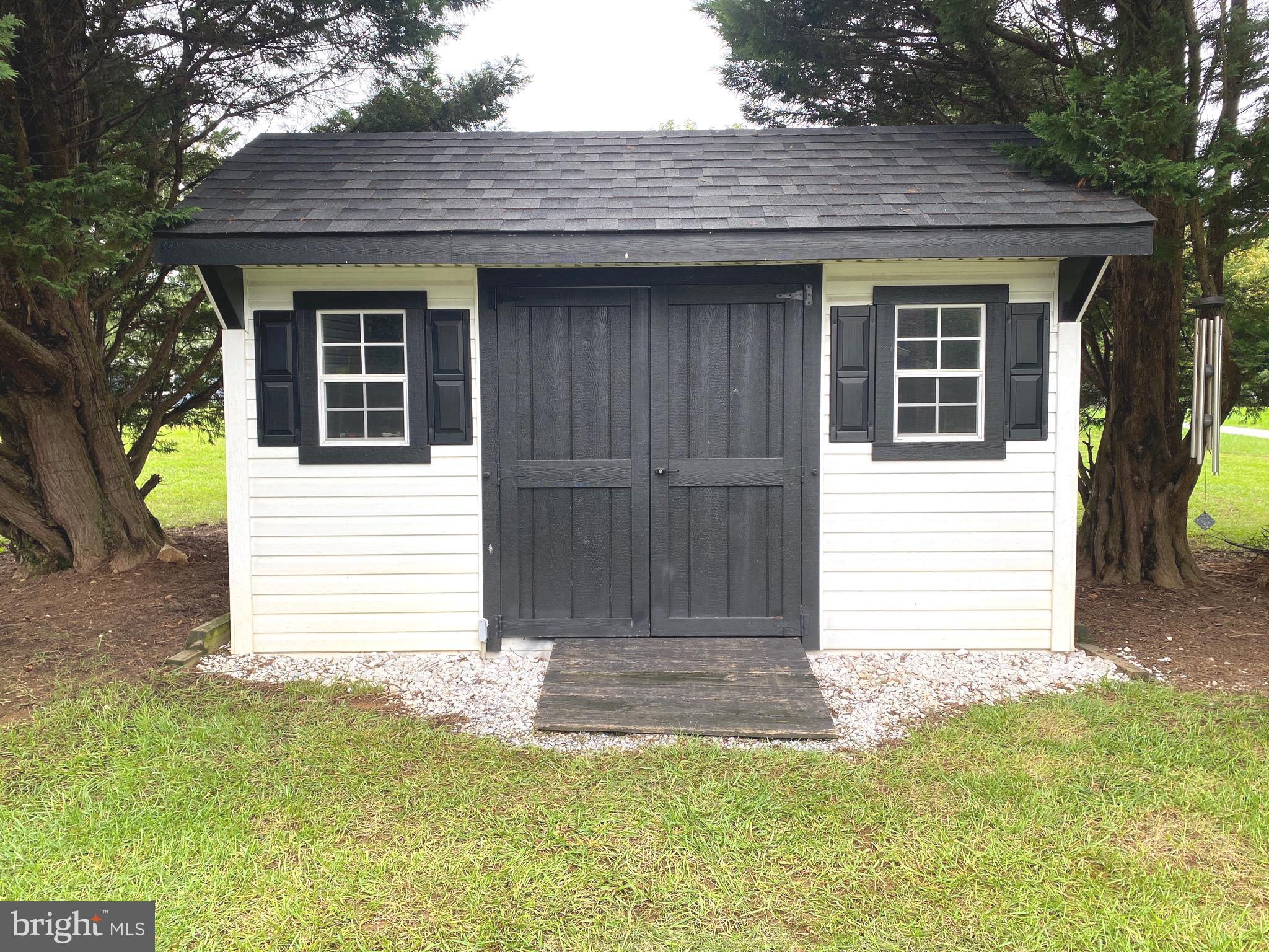 RIDGEWOOD MANOR - Residential