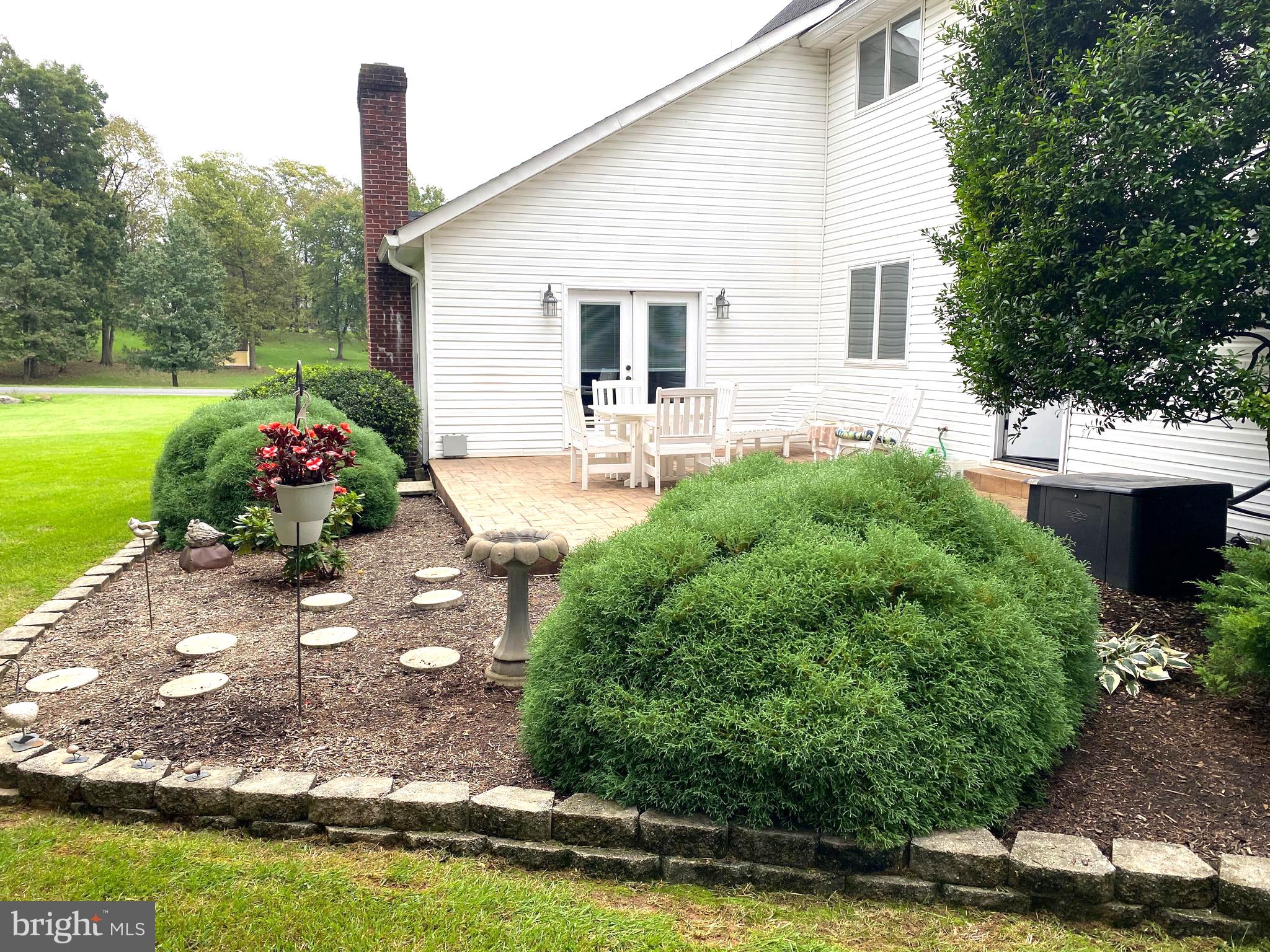 RIDGEWOOD MANOR - Residential