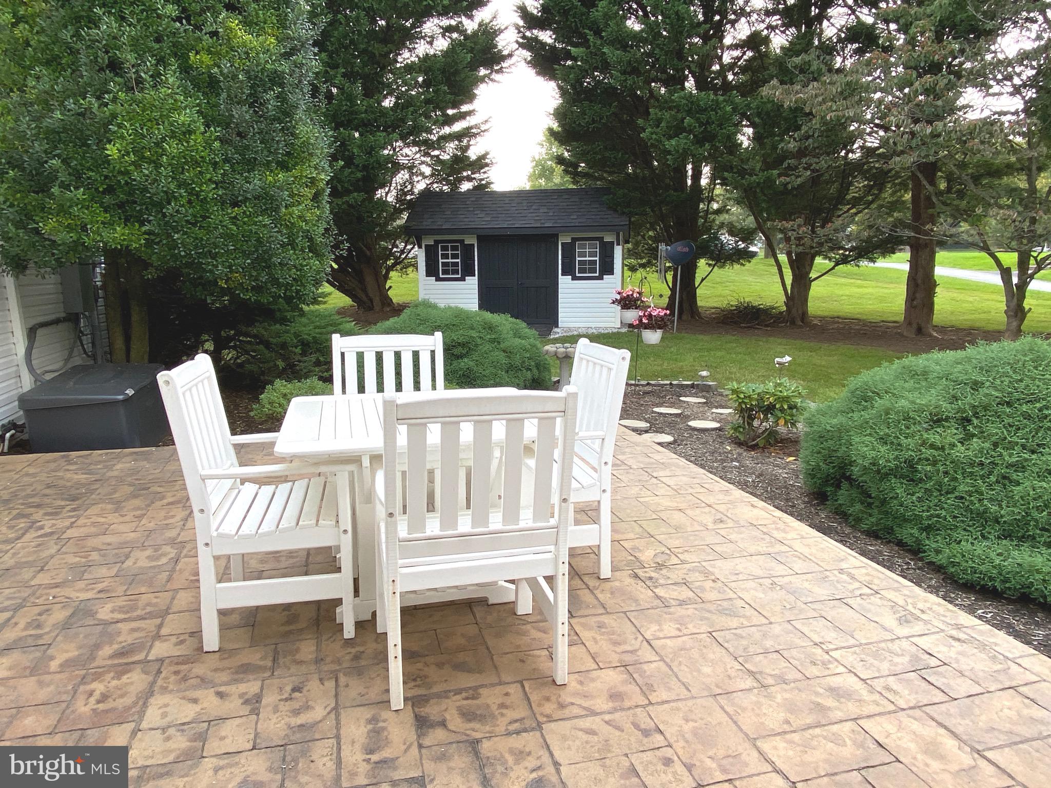 RIDGEWOOD MANOR - Residential