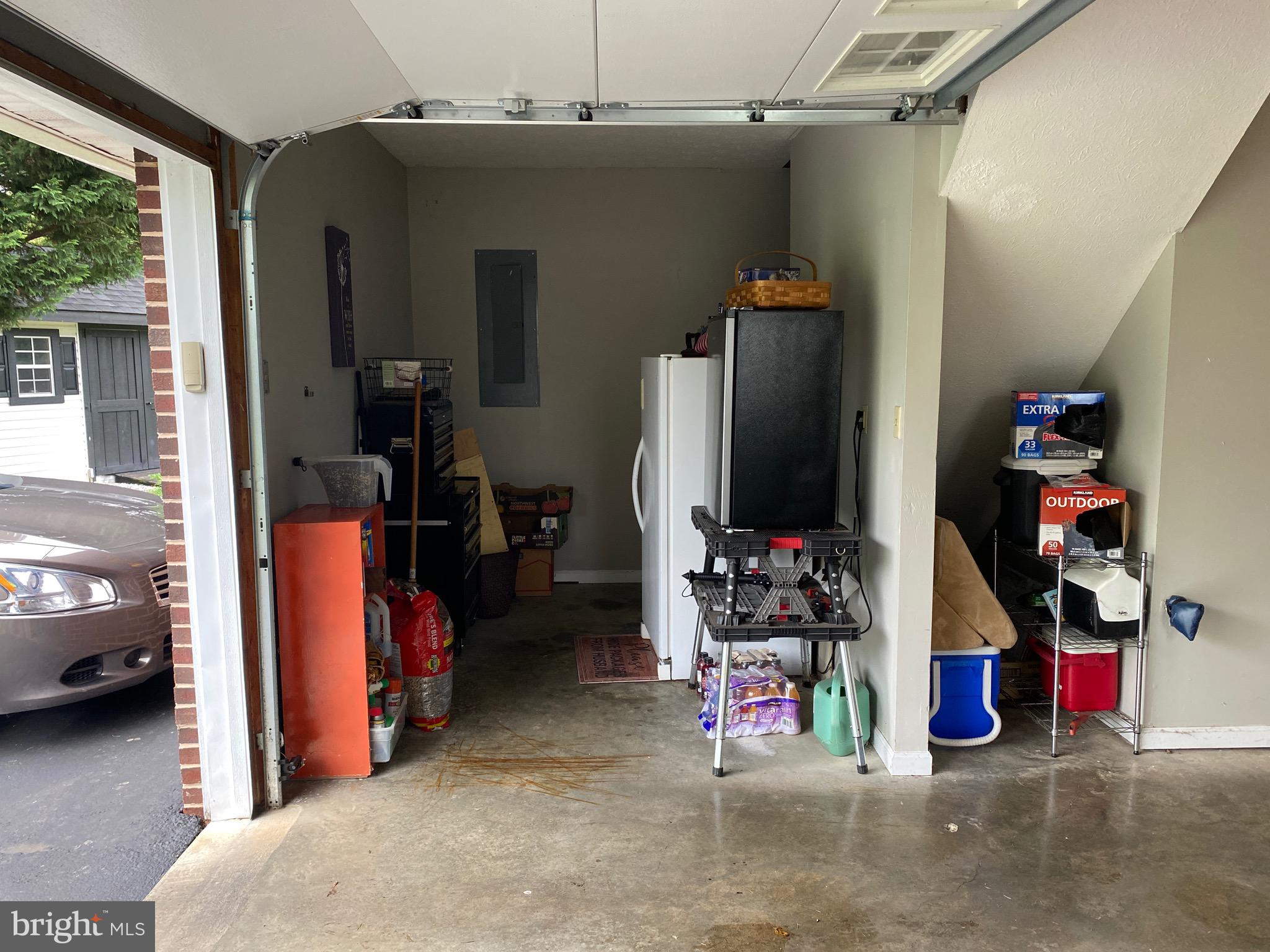 RIDGEWOOD MANOR - Residential