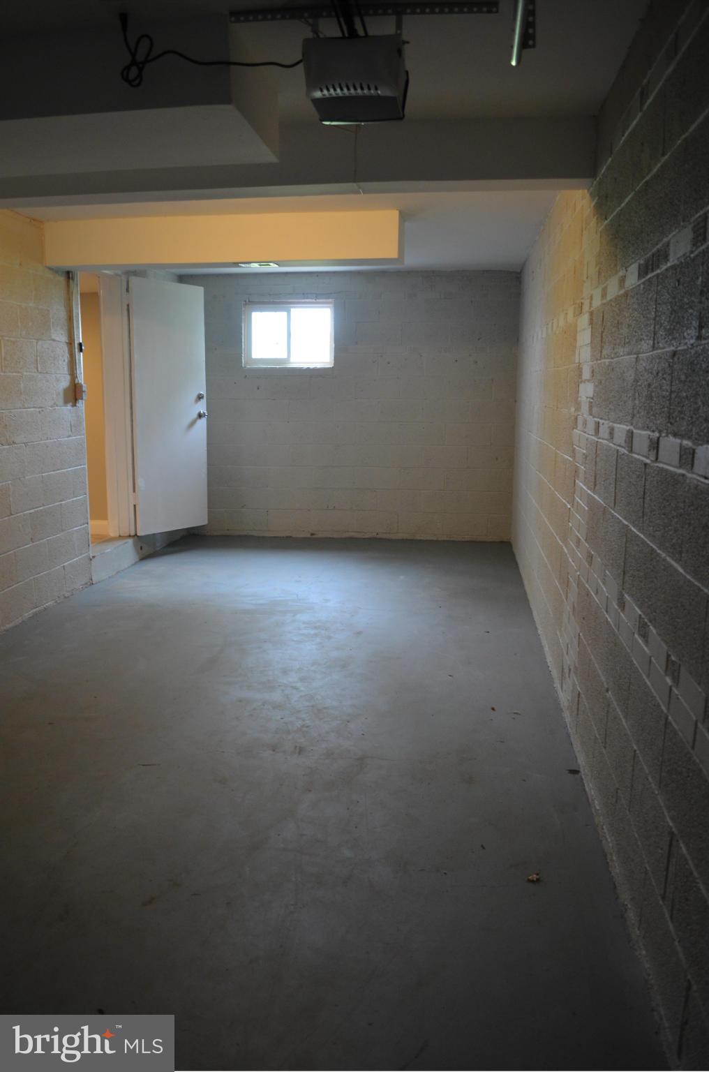 HILLCREST HEIGHTS - Residential