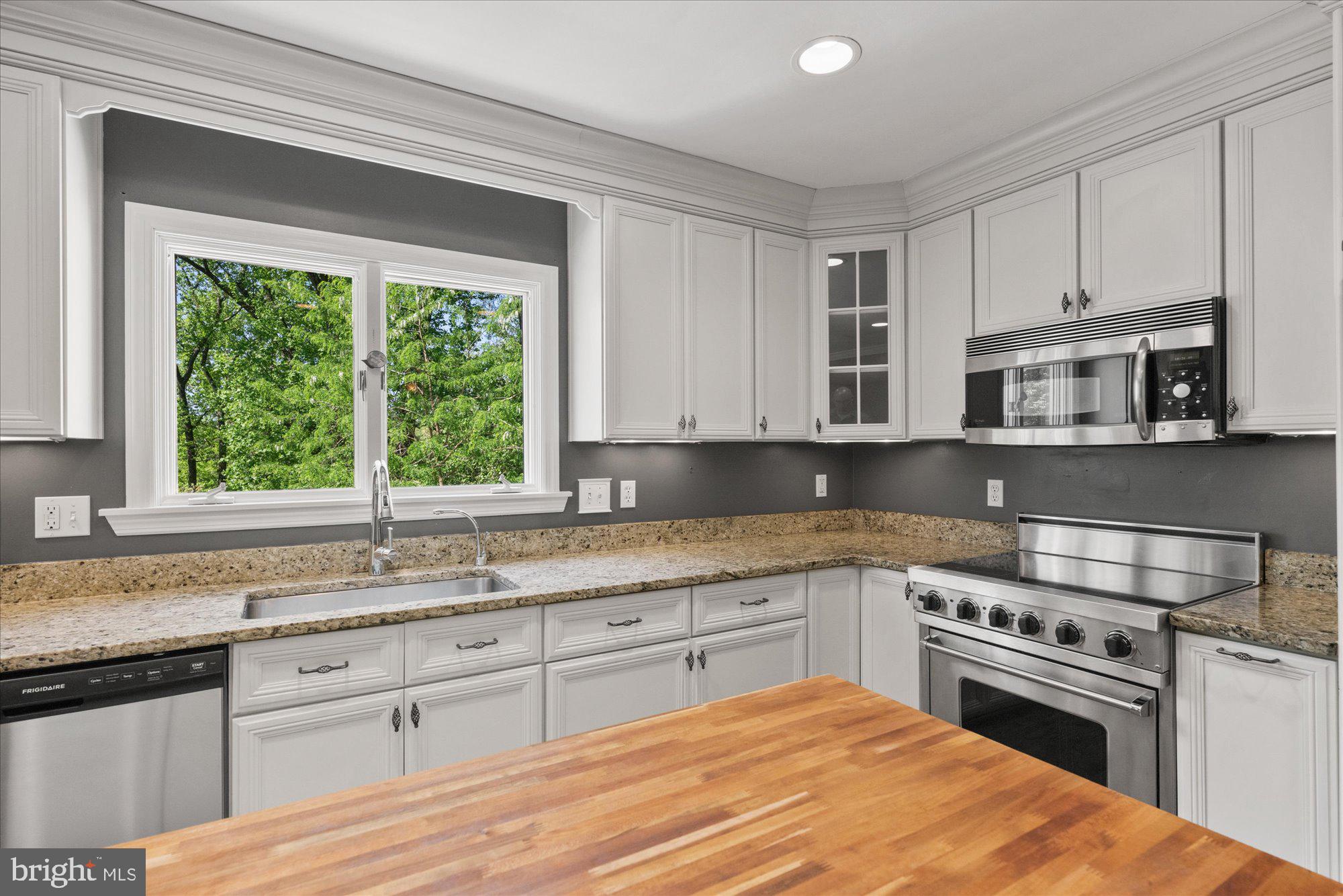 ROCK CREEK HIGHLANDS - Residential