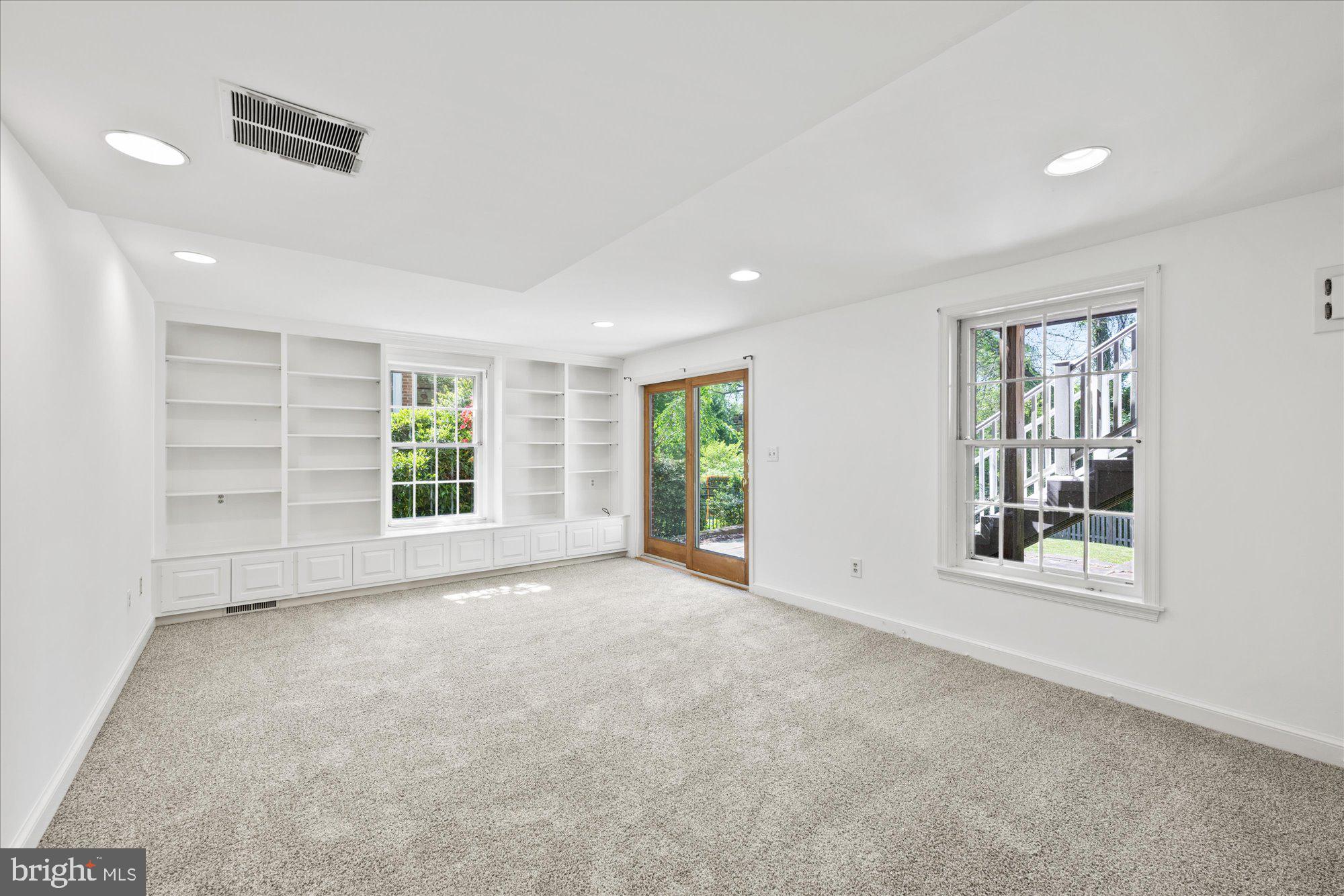 ROCK CREEK HIGHLANDS - Residential