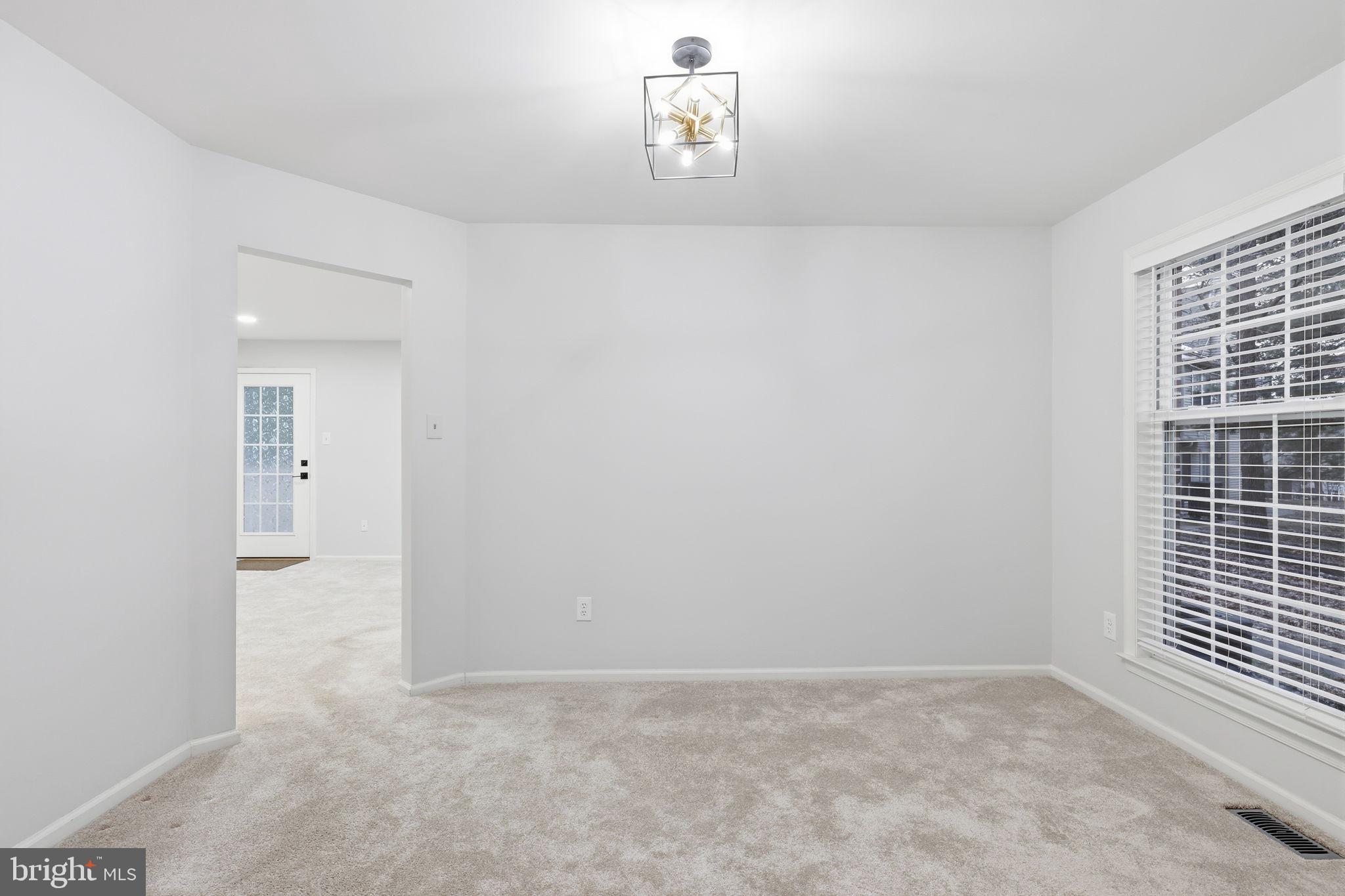 CHARING CROSS - Residential Lease