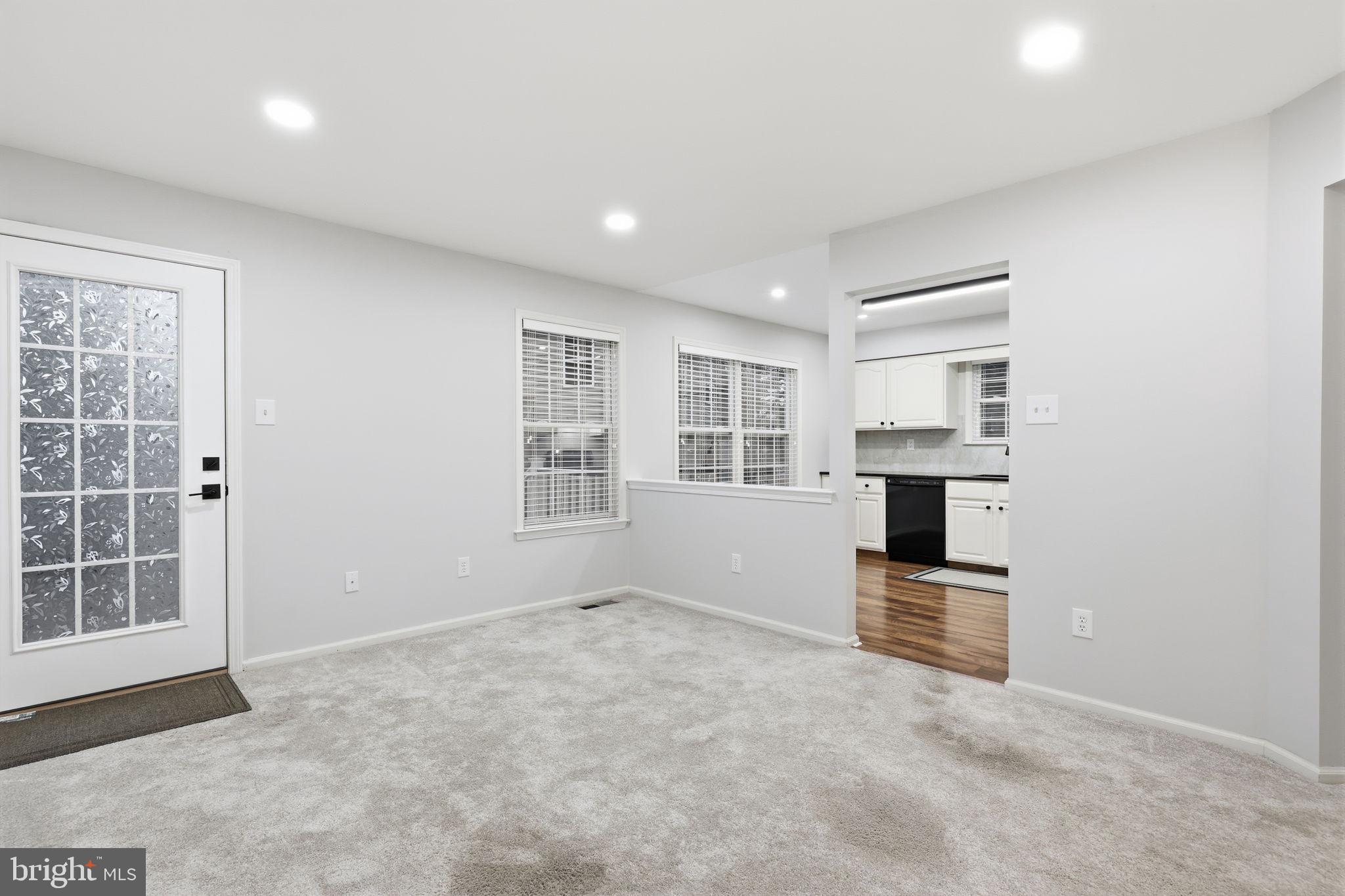 CHARING CROSS - Residential Lease